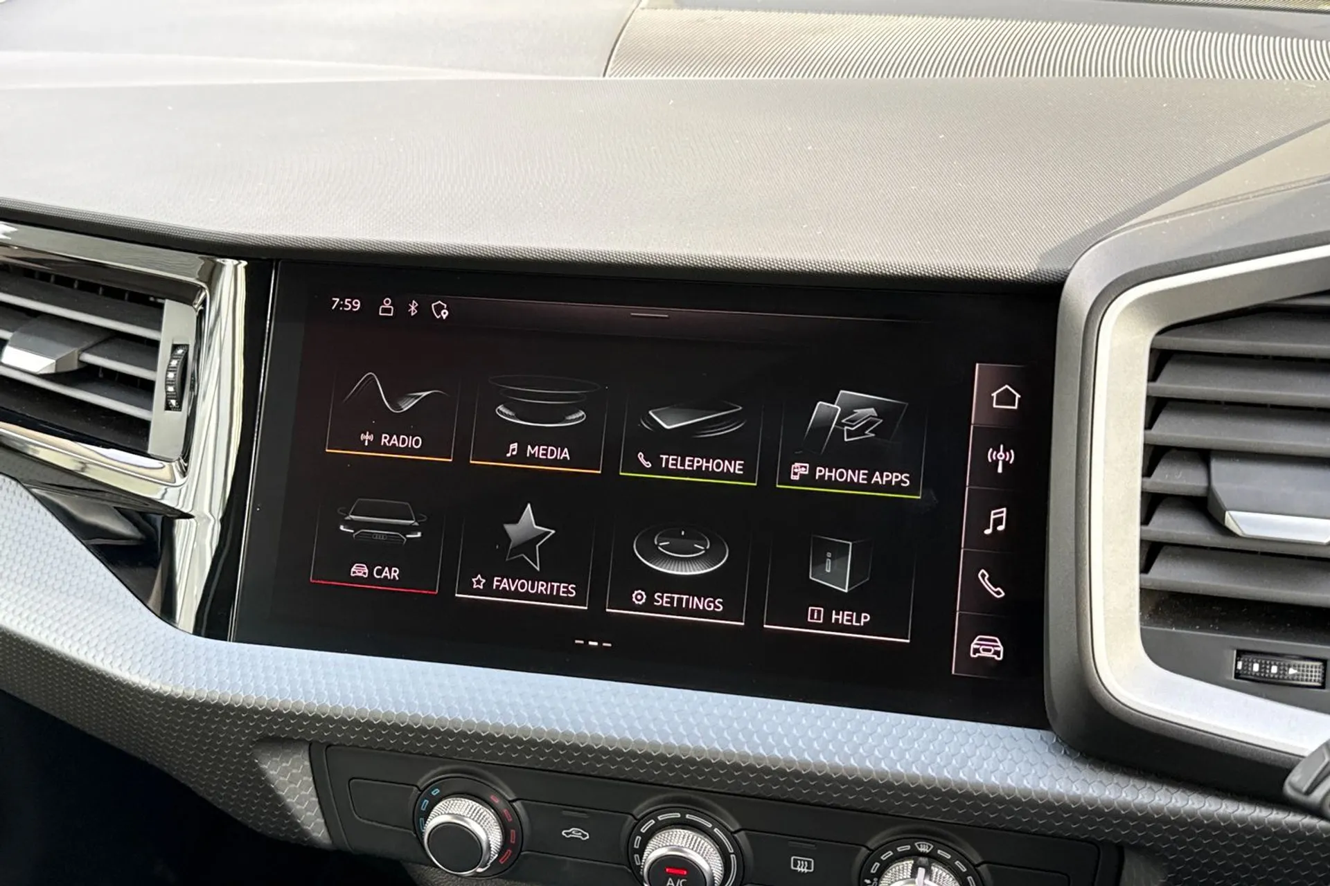 Audi A1 thumbnail image number 4