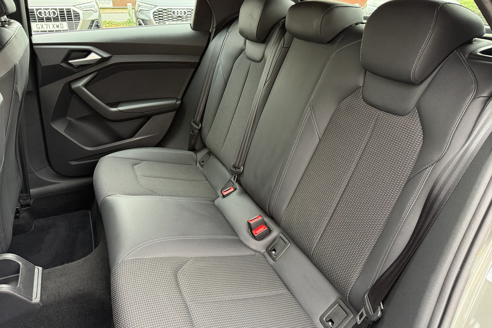 Audi A1 thumbnail image number 39