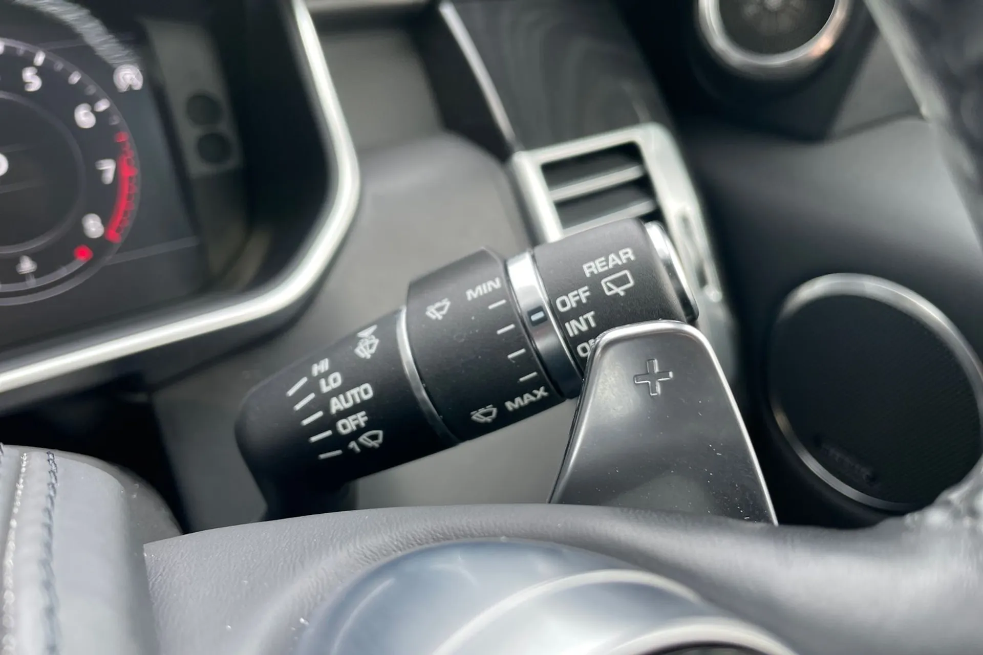 LAND ROVER RANGE ROVER thumbnail image number 69
