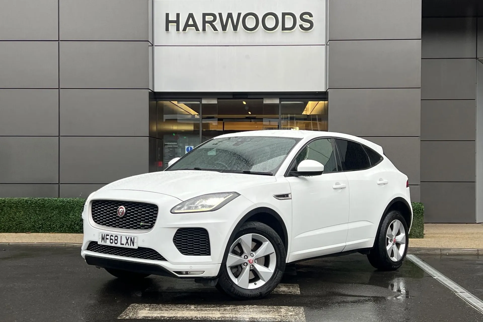 Jaguar E-PACE thumbnail image number 6