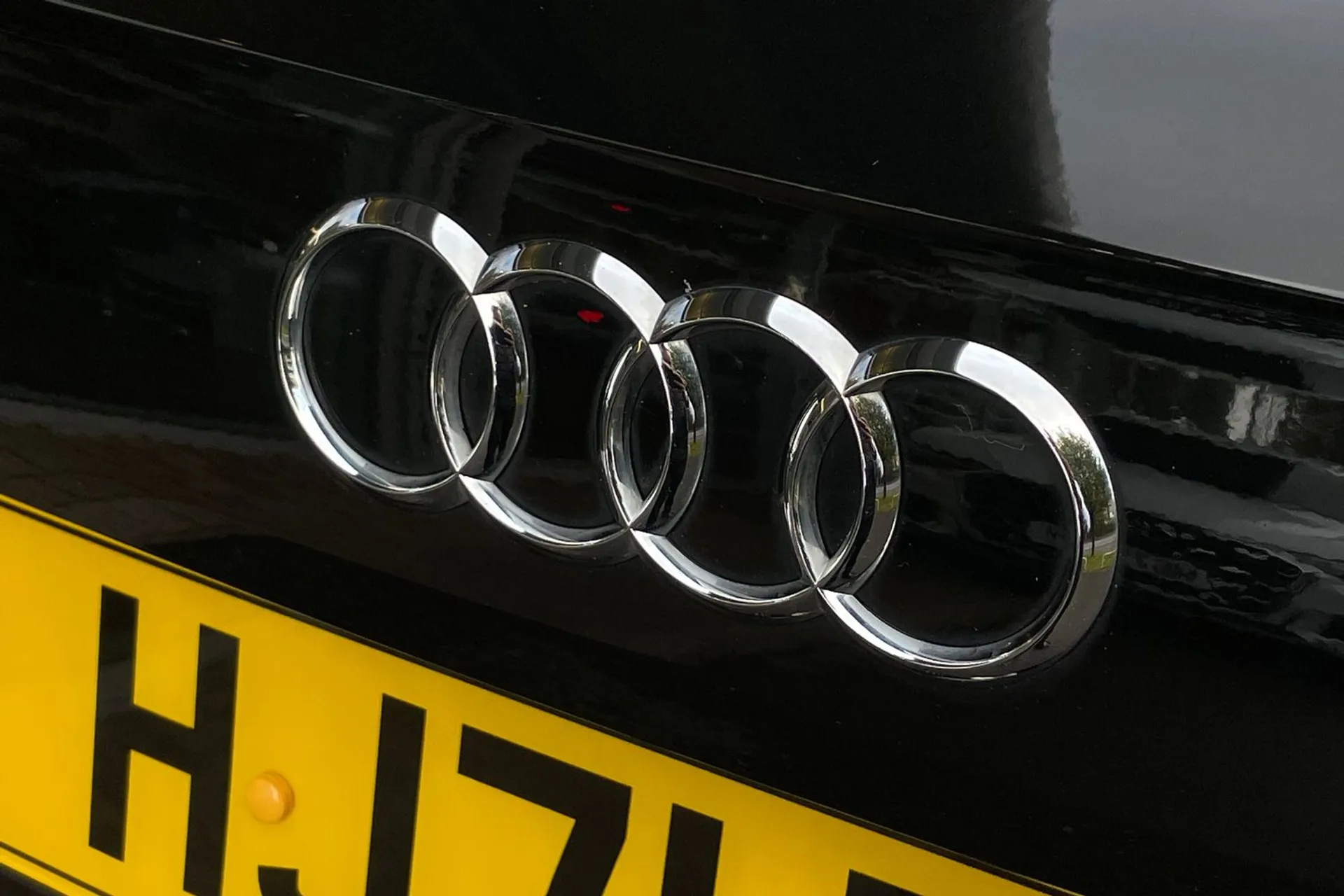 Audi Q2 thumbnail image number 50