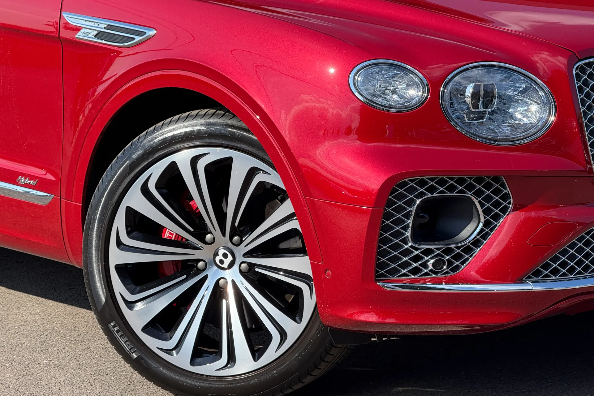 Bentley BENTAYGA thumbnail image number 6