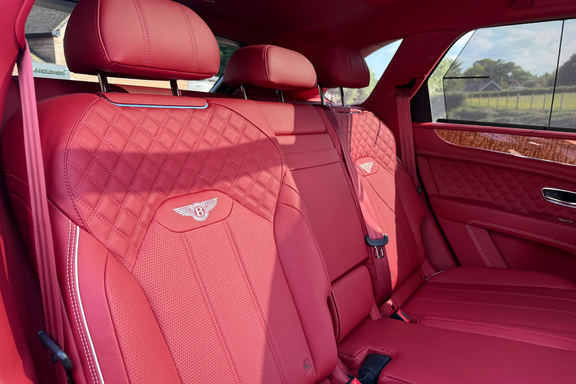 Bentley BENTAYGA thumbnail image number 22