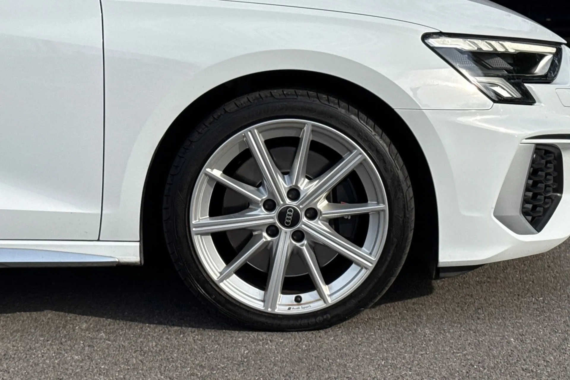 Audi A3 thumbnail image number 24