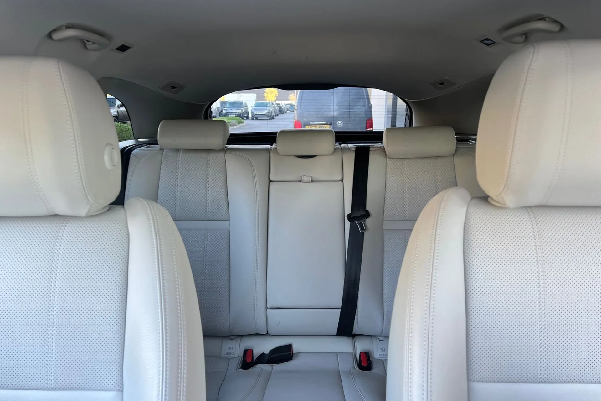 LAND ROVER RANGE ROVER VELAR thumbnail image number 36