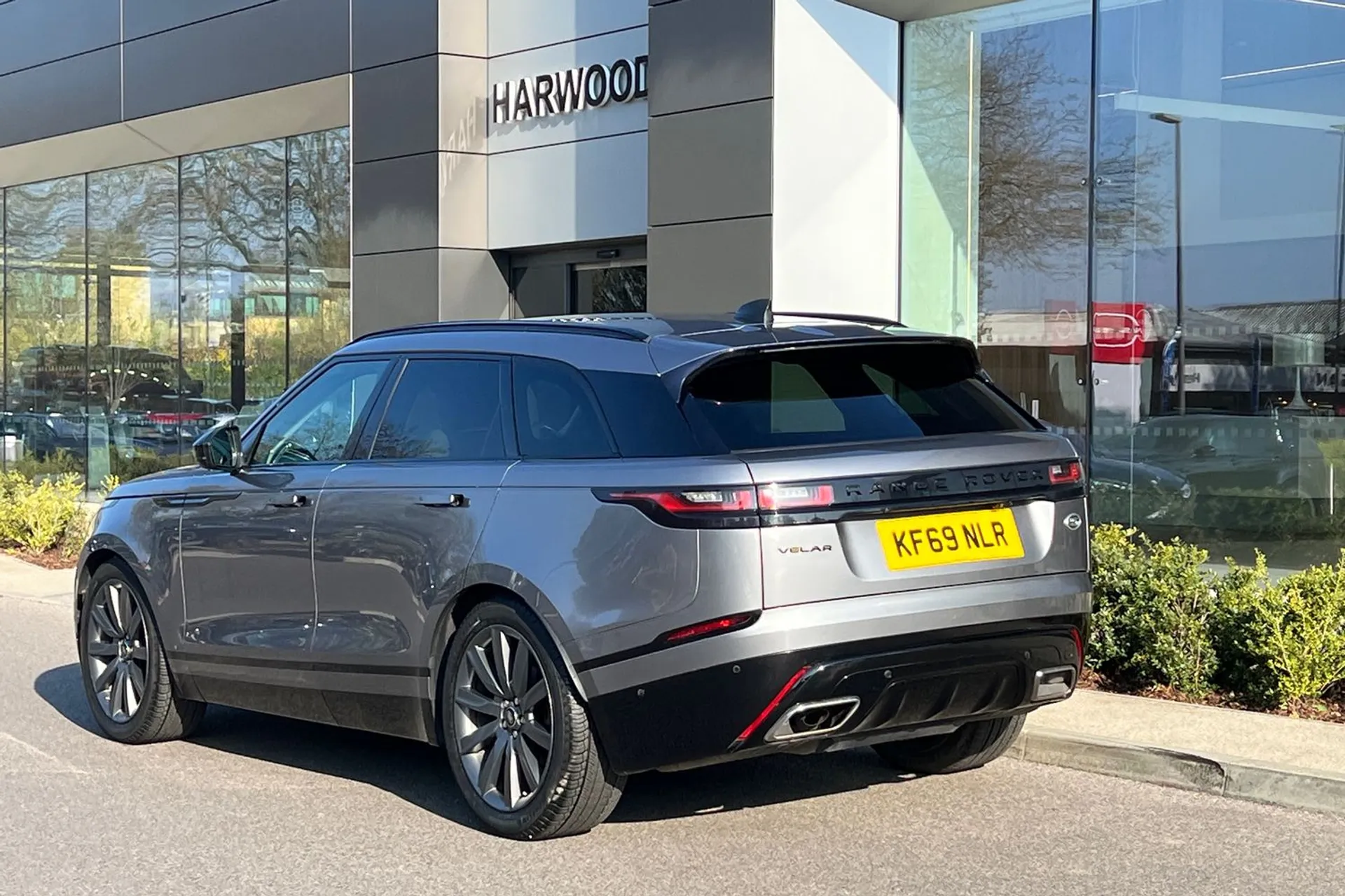 LAND ROVER RANGE ROVER VELAR thumbnail image number 13