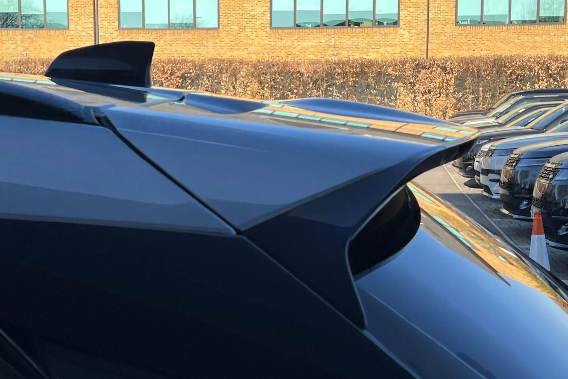 LAND ROVER RANGE ROVER VELAR thumbnail image number 19