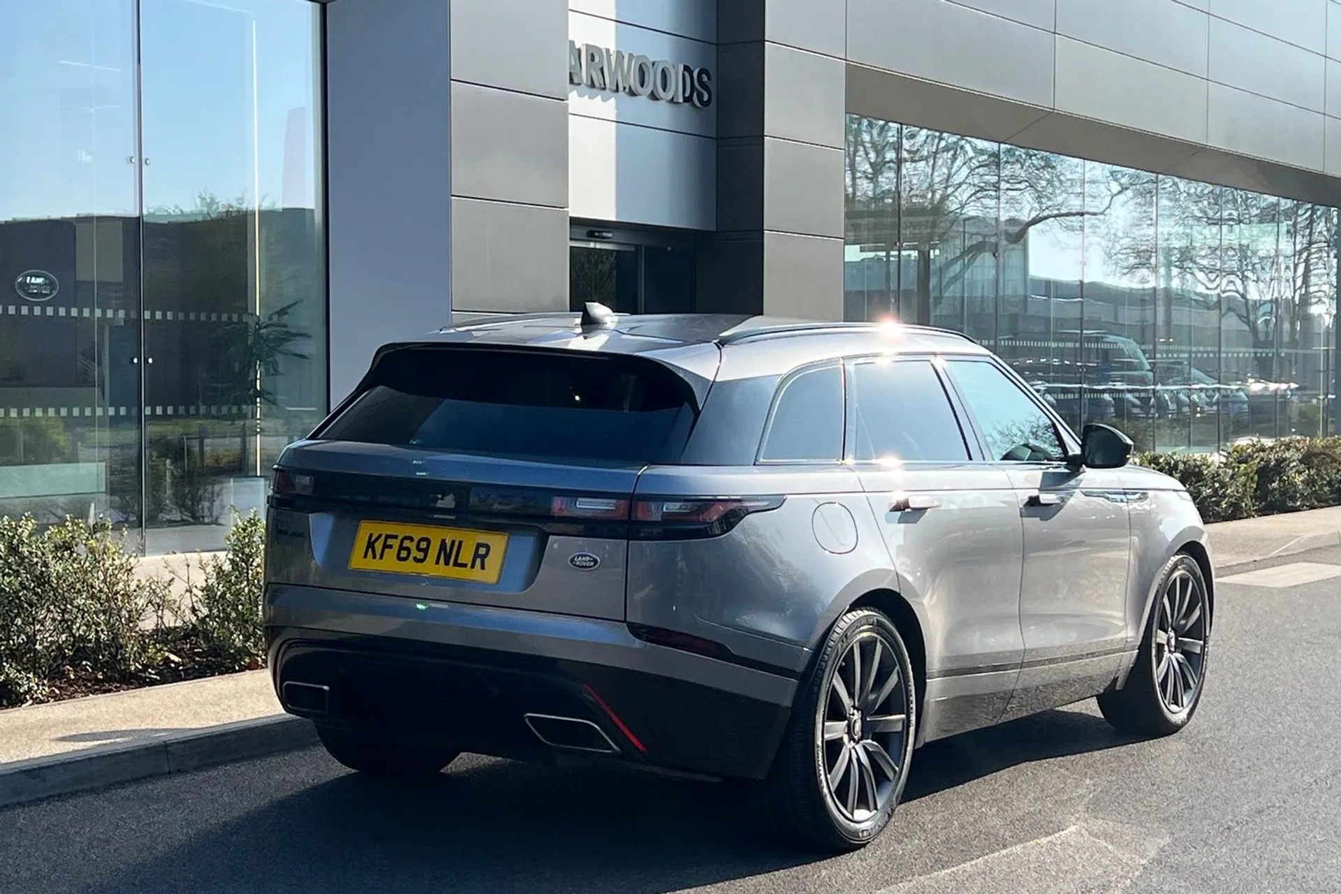 LAND ROVER RANGE ROVER VELAR thumbnail image number 9