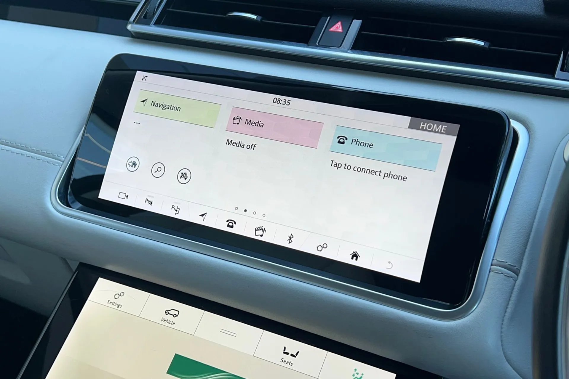 LAND ROVER RANGE ROVER VELAR thumbnail image number 49