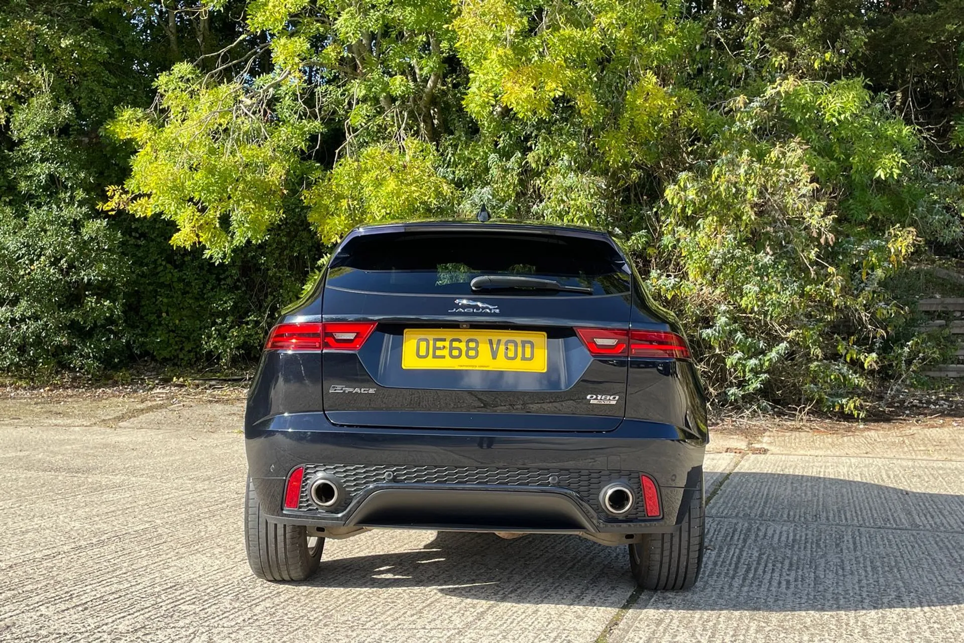 Jaguar E-PACE thumbnail image number 6