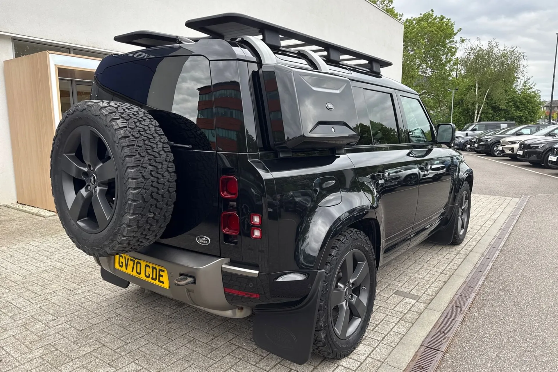 LAND ROVER DEFENDER thumbnail image number 8