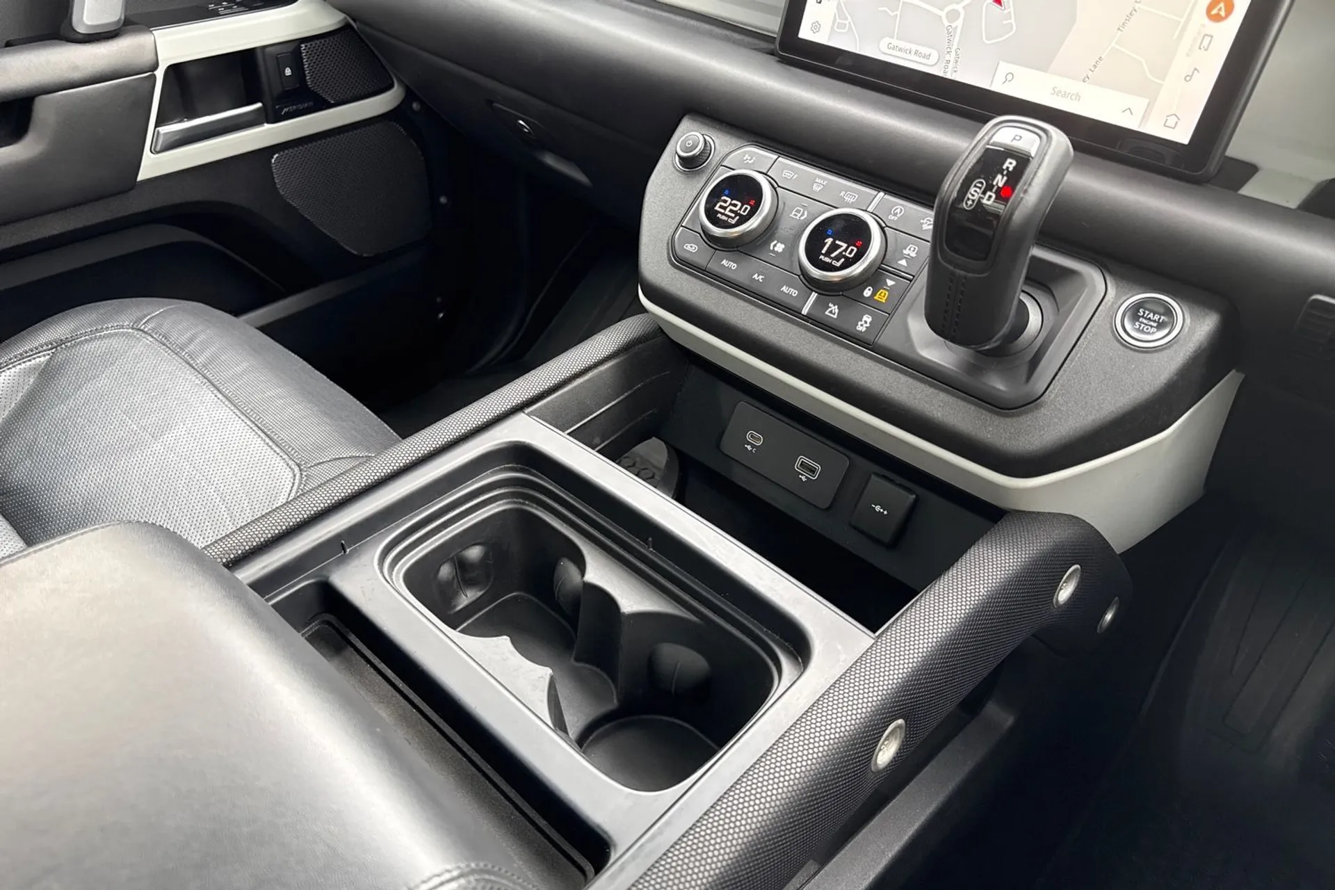 LAND ROVER DEFENDER thumbnail image number 41