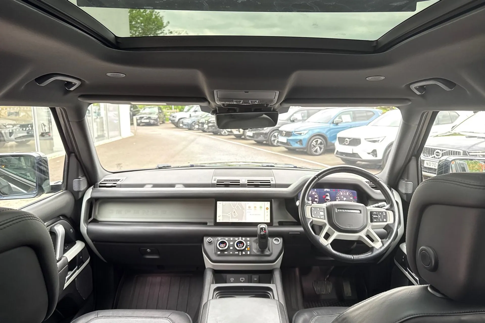 LAND ROVER DEFENDER thumbnail image number 3