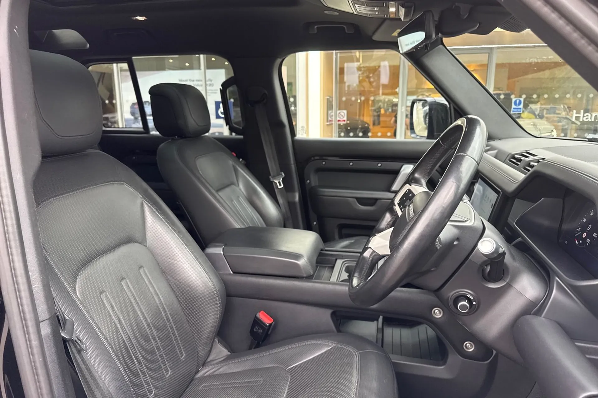 LAND ROVER DEFENDER thumbnail image number 27