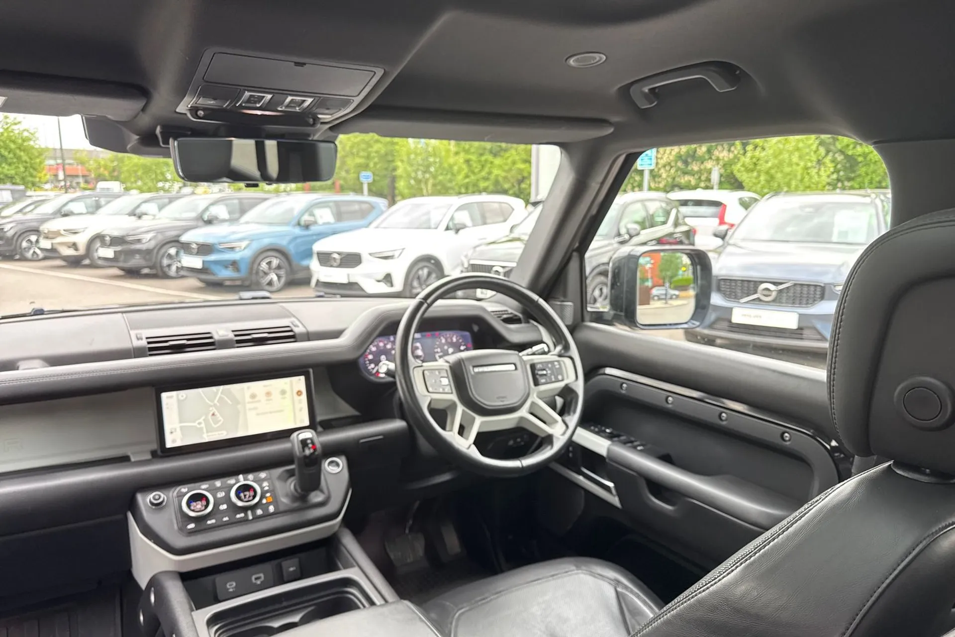 LAND ROVER DEFENDER thumbnail image number 33
