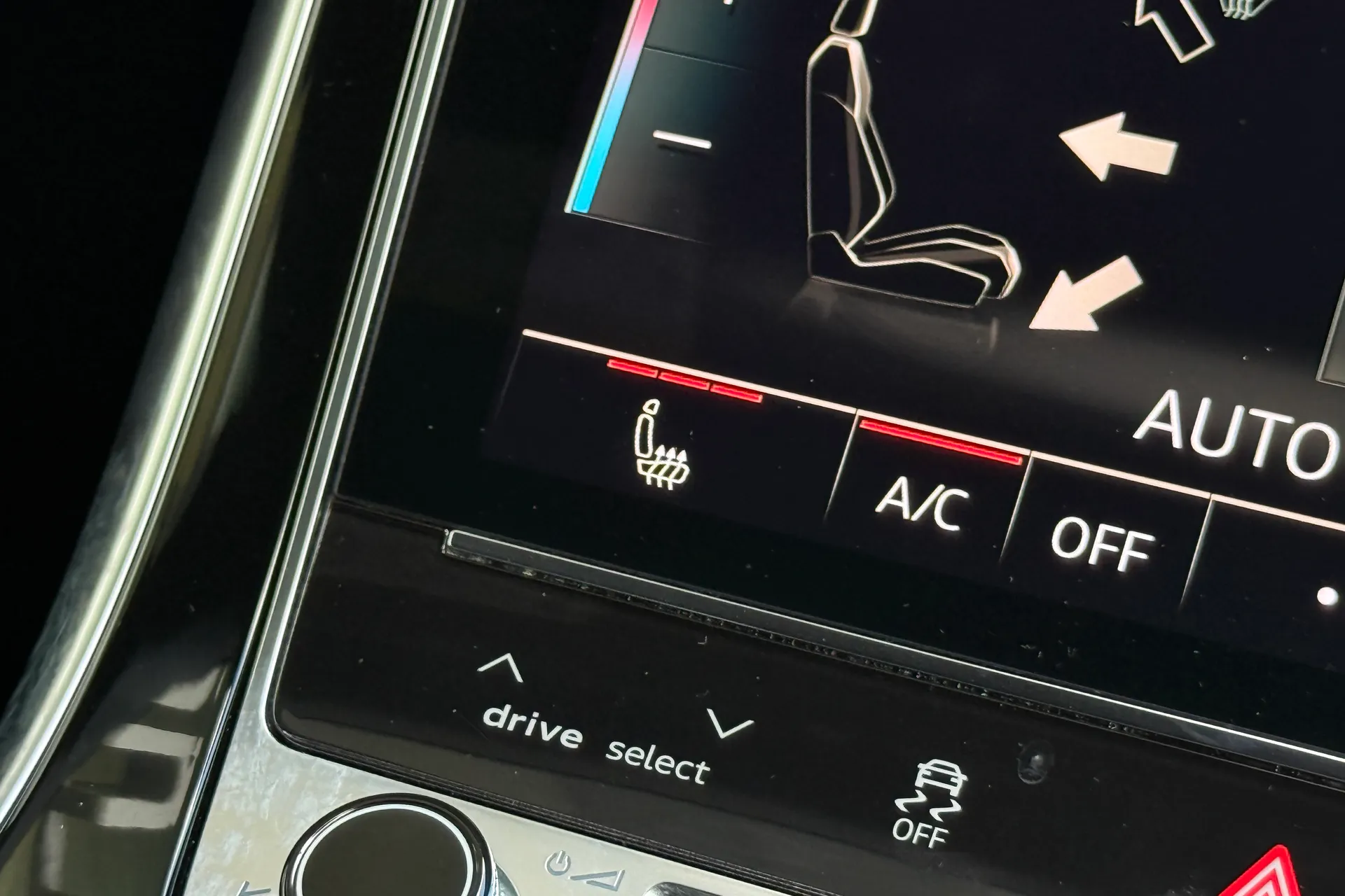 Audi Q8 thumbnail image number 22