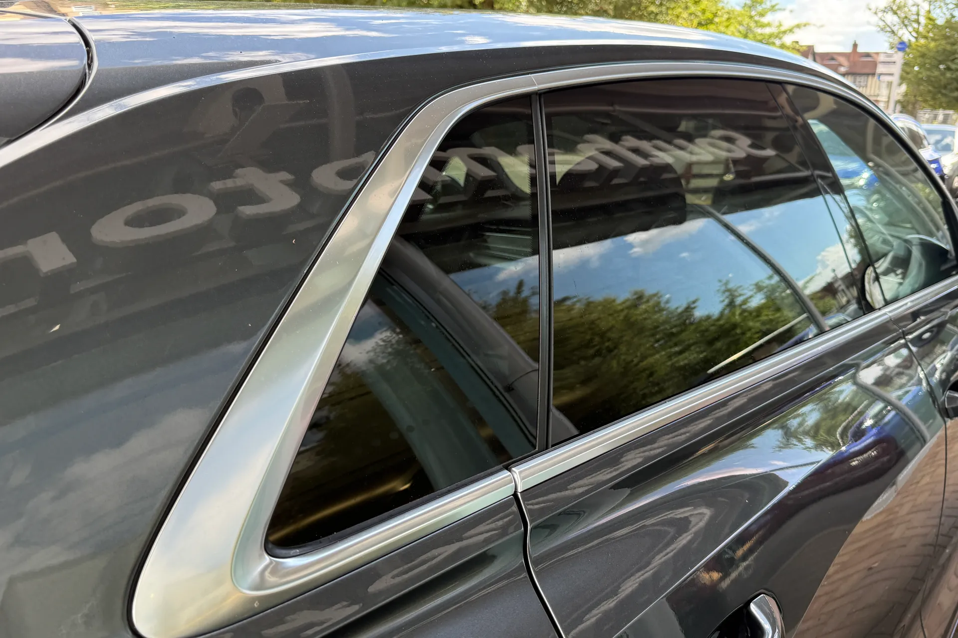 Audi Q8 thumbnail image number 39
