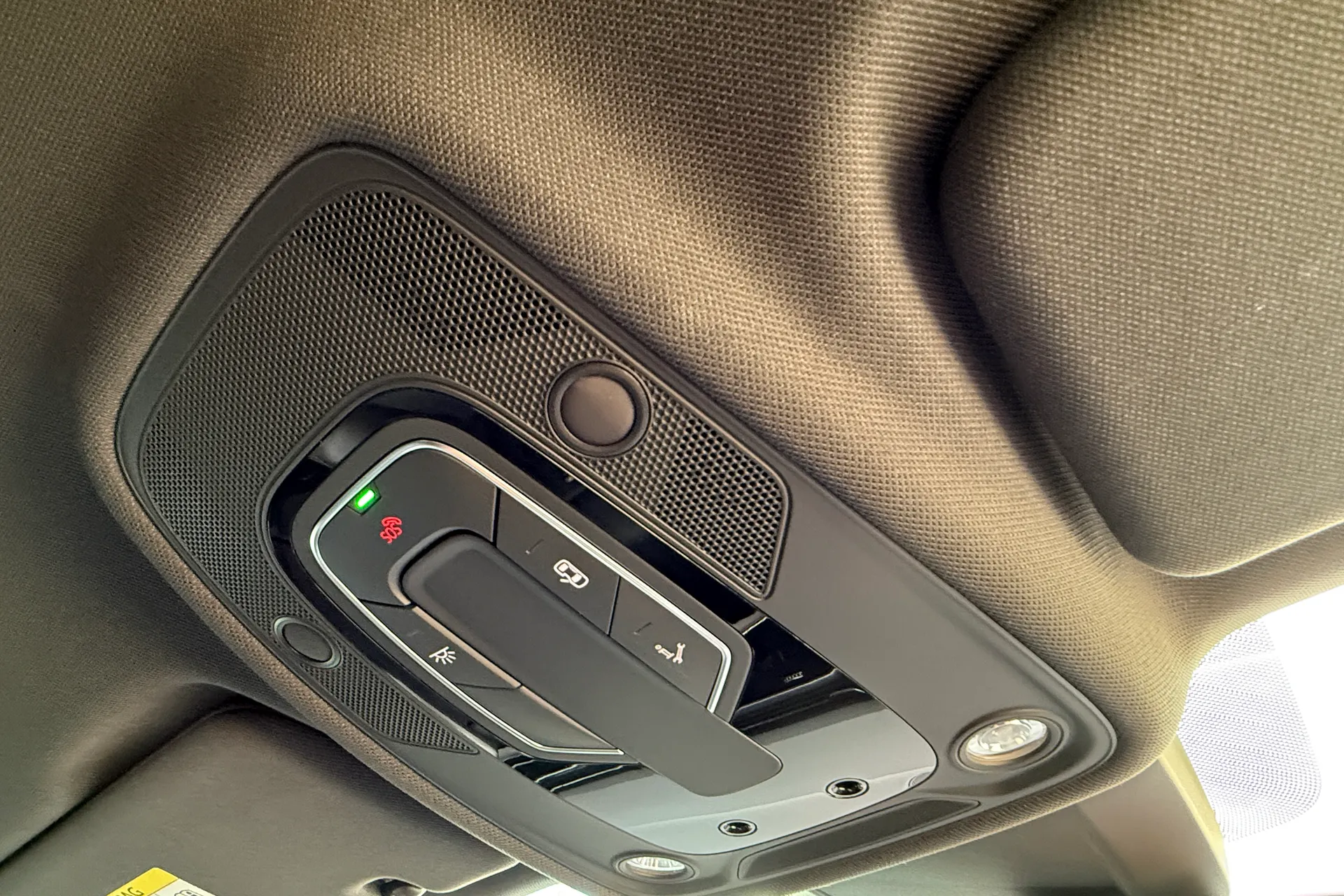 Audi Q8 thumbnail image number 33