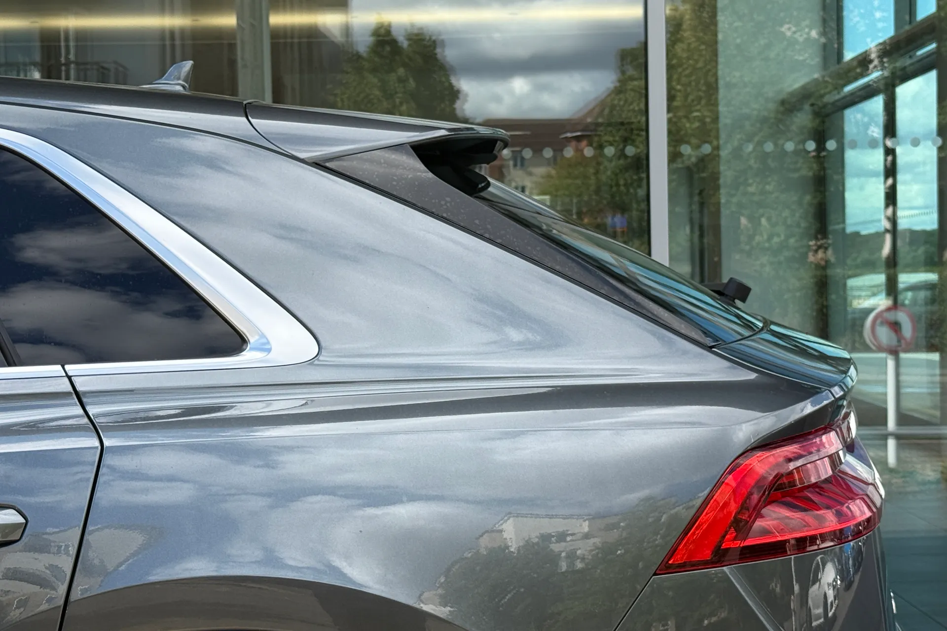 Audi Q8 thumbnail image number 53