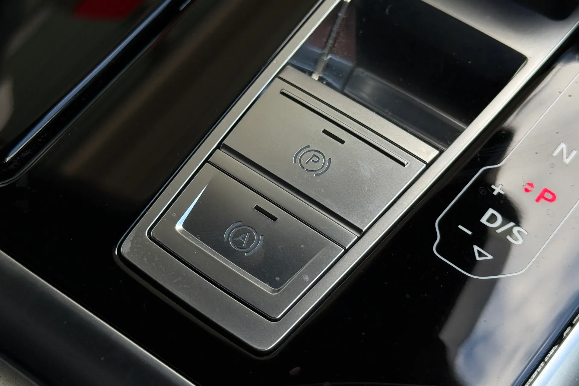 Audi Q8 thumbnail image number 28