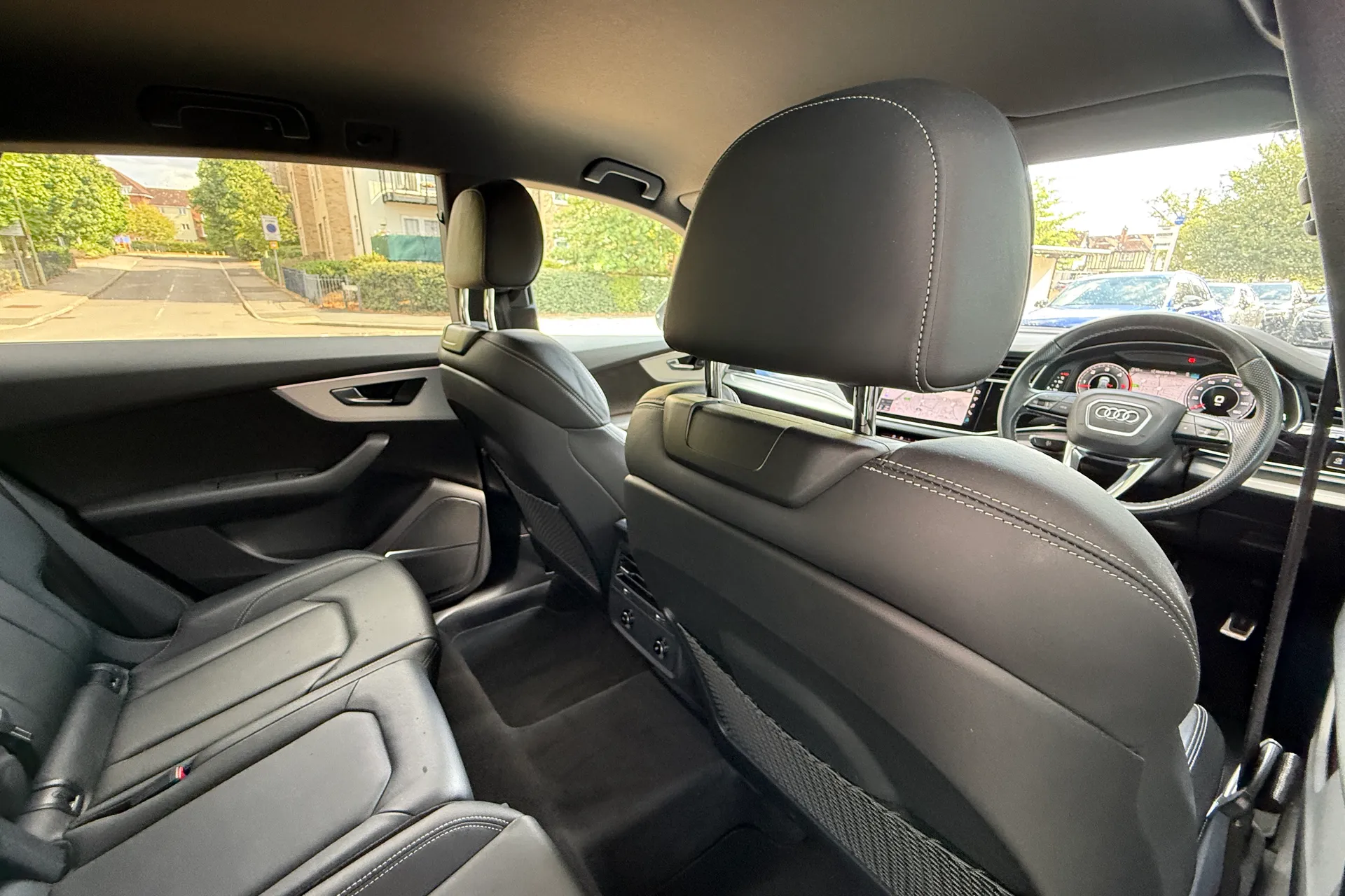 Audi Q8 thumbnail image number 41
