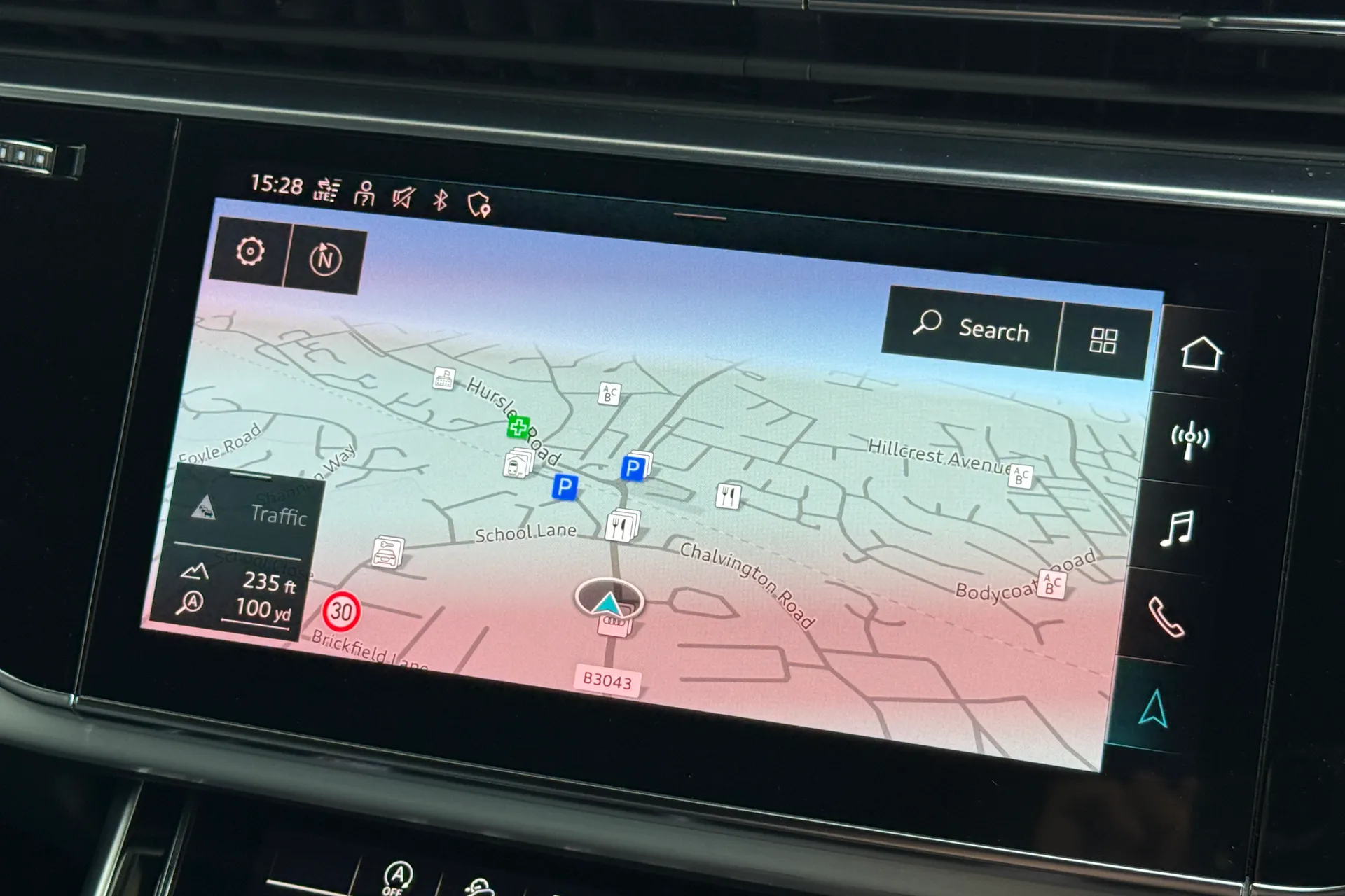 Audi Q8 thumbnail image number 21