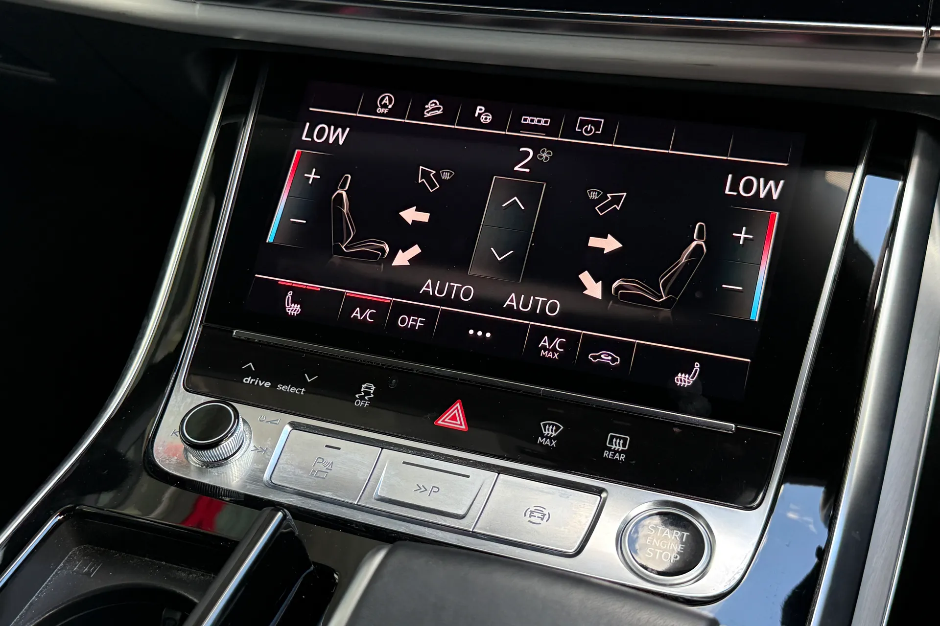 Audi Q8 thumbnail image number 23