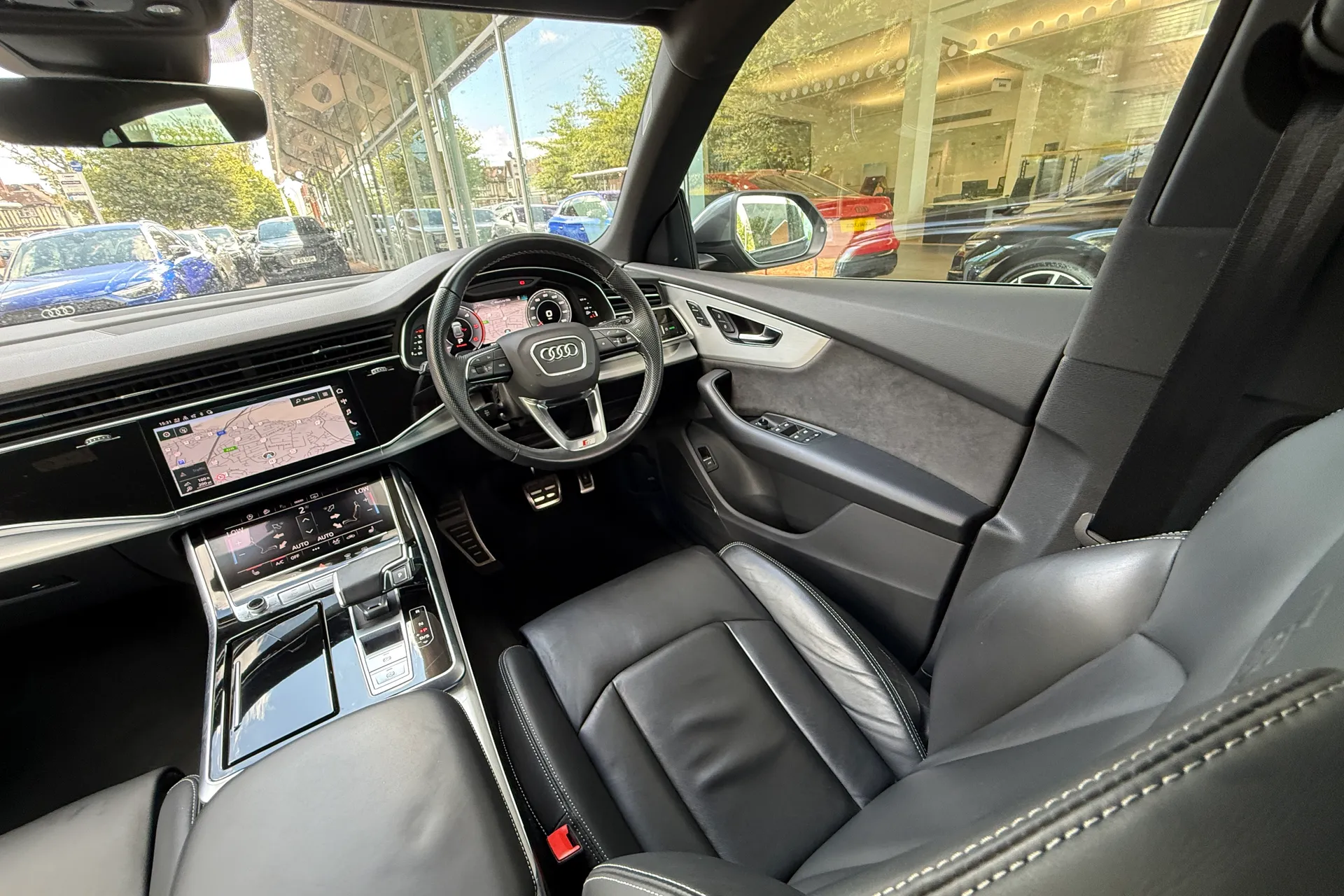 Audi Q8 thumbnail image number 47