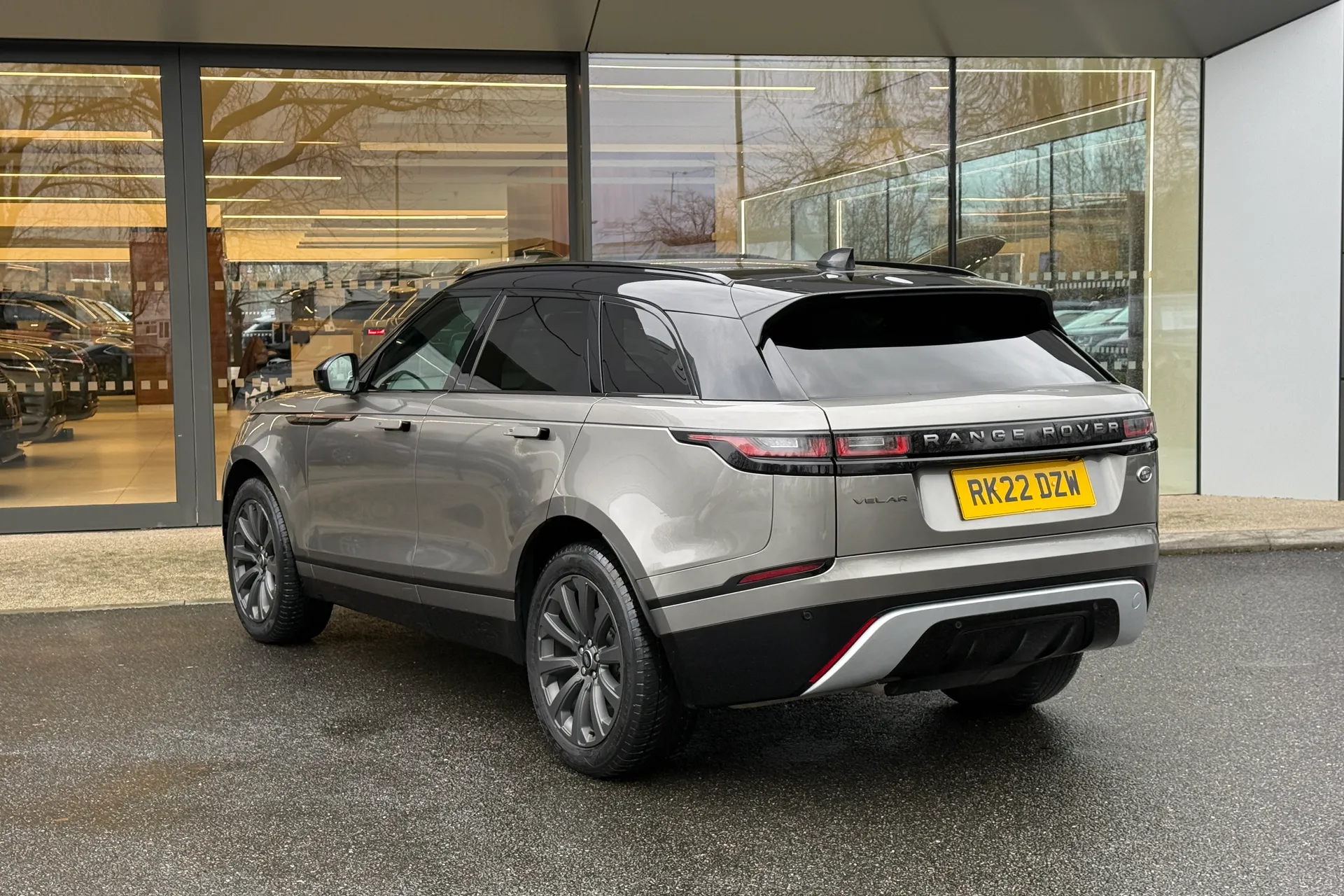 LAND ROVER RANGE ROVER VELAR thumbnail image number 7
