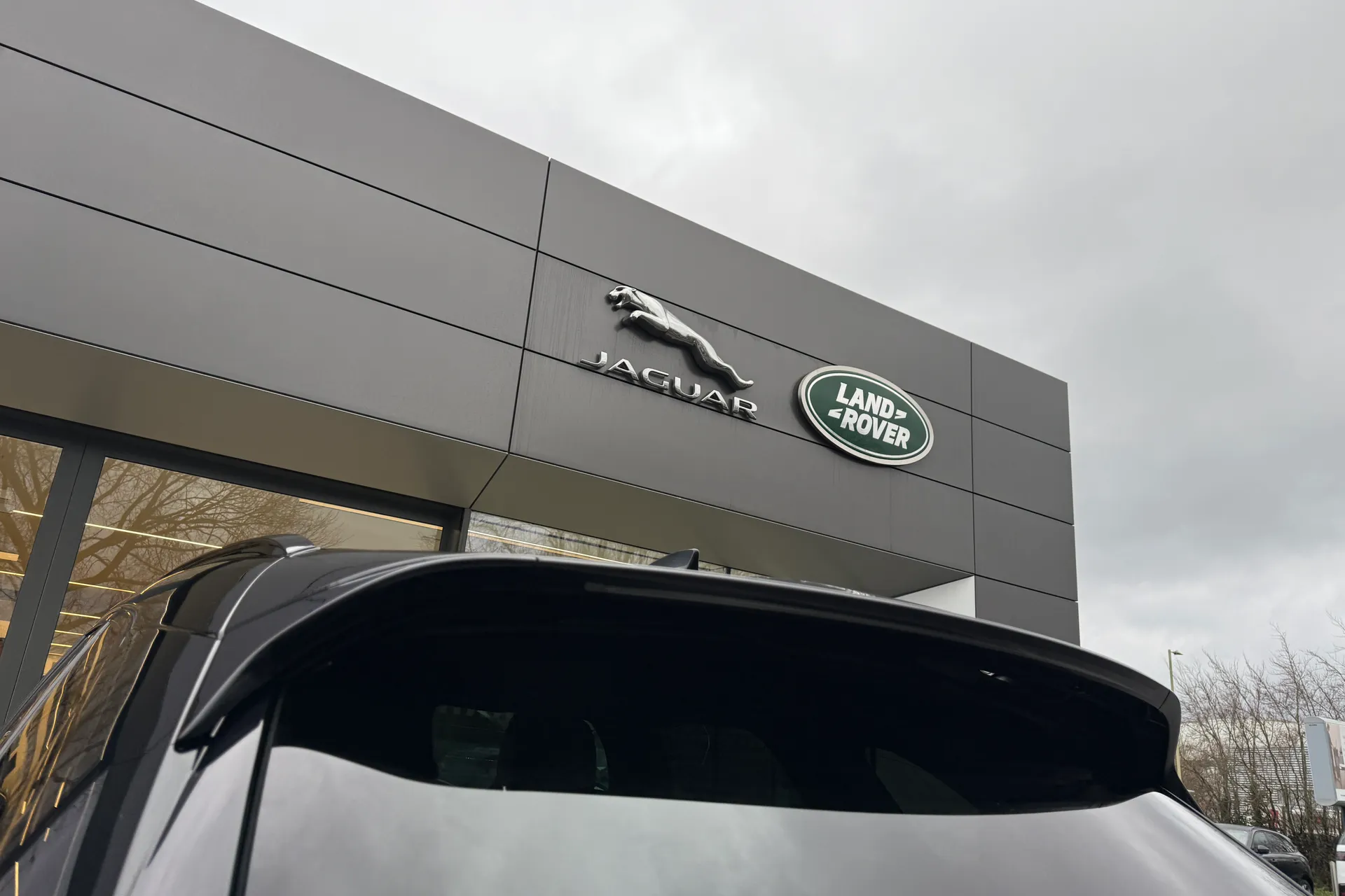 LAND ROVER RANGE ROVER VELAR thumbnail image number 29