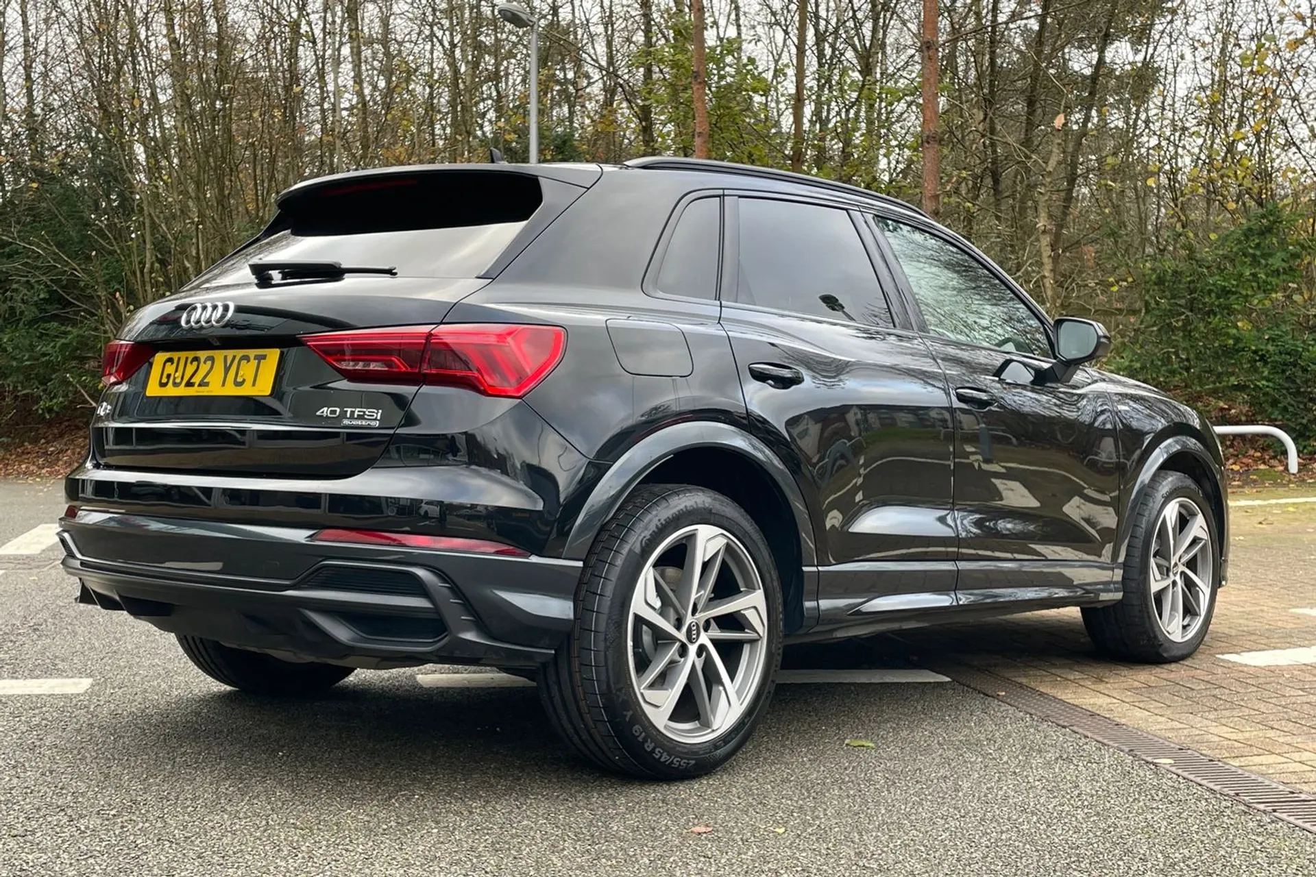 Audi Q3 thumbnail image number 6