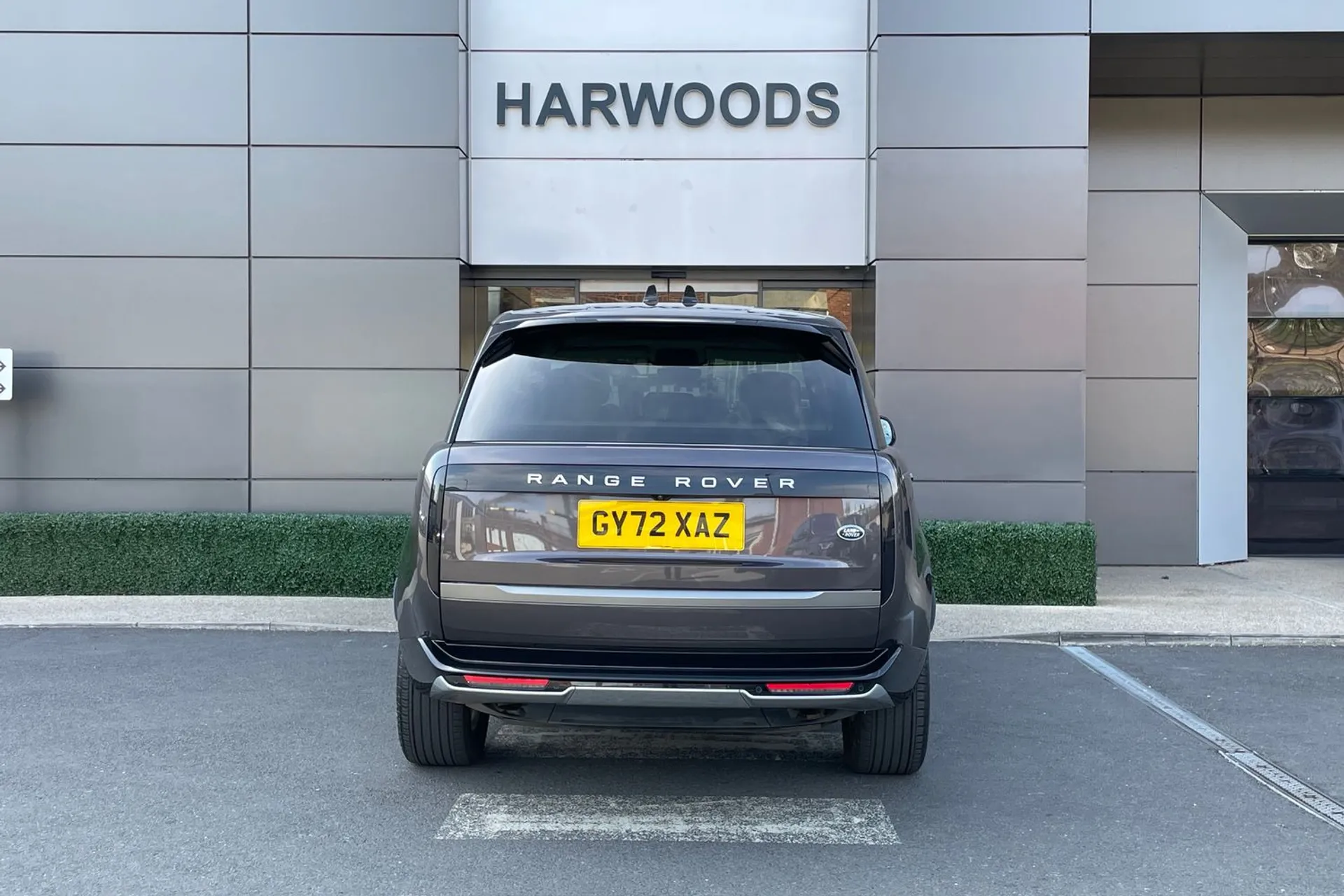LAND ROVER RANGE ROVER thumbnail image number 11