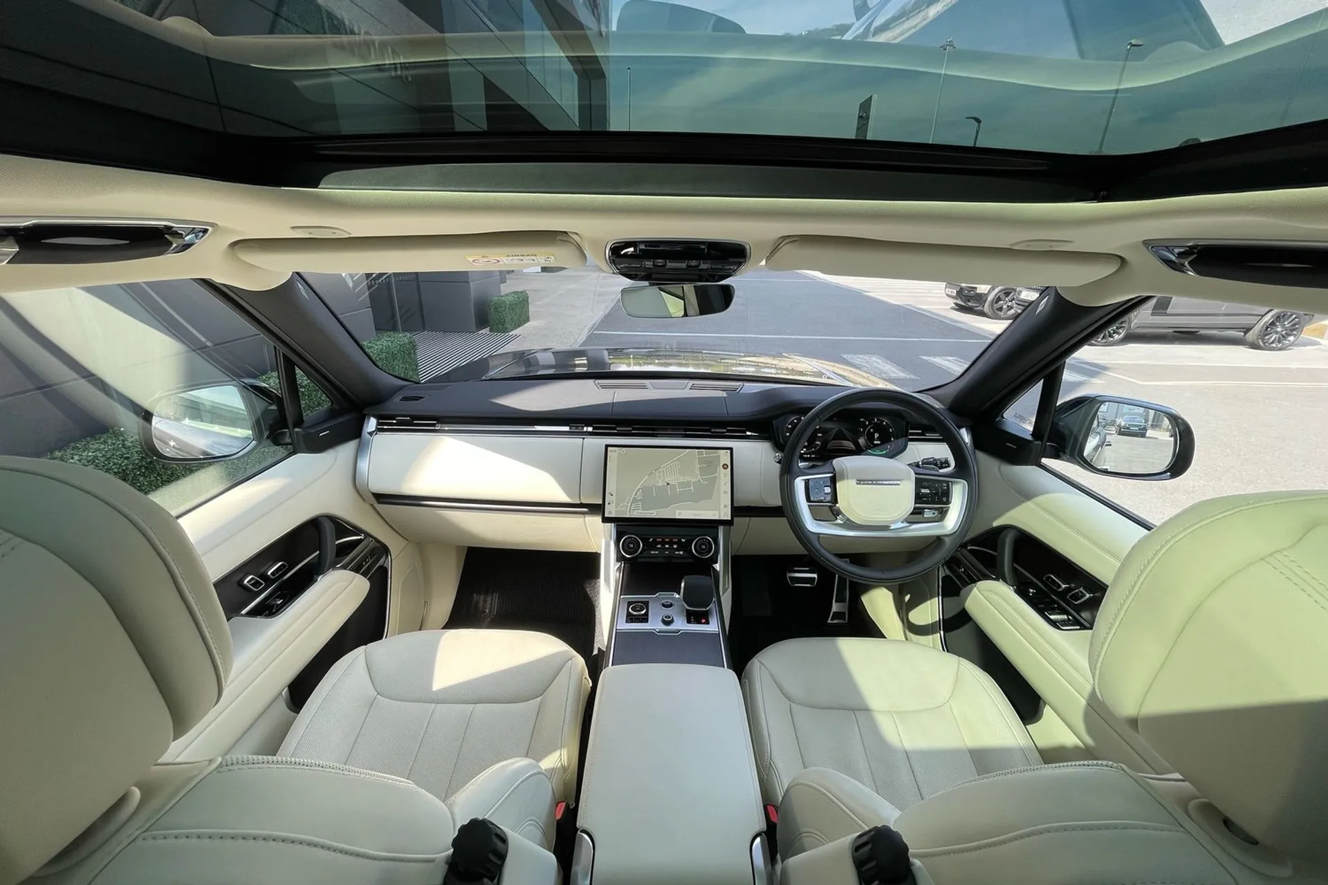 LAND ROVER RANGE ROVER thumbnail image number 4