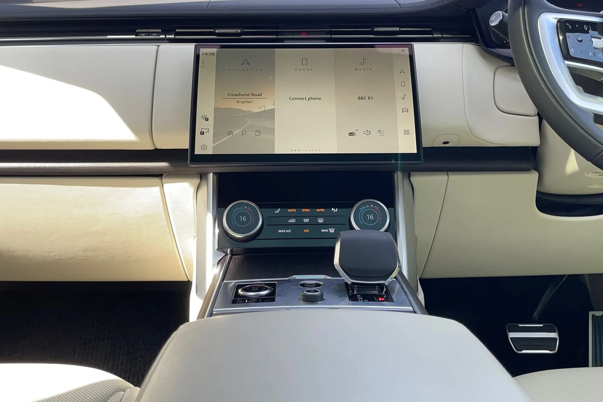 LAND ROVER RANGE ROVER thumbnail image number 51