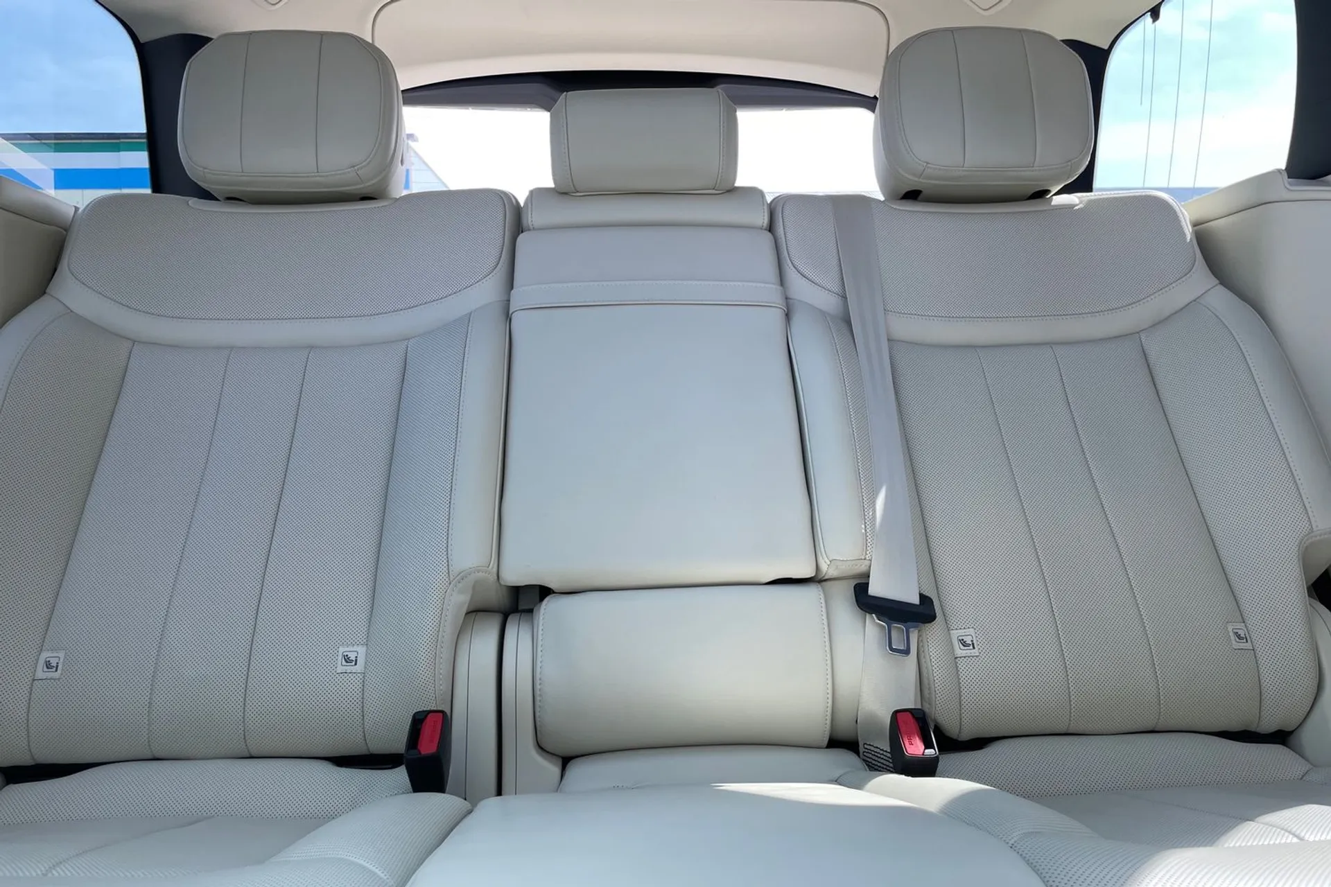 LAND ROVER RANGE ROVER thumbnail image number 46