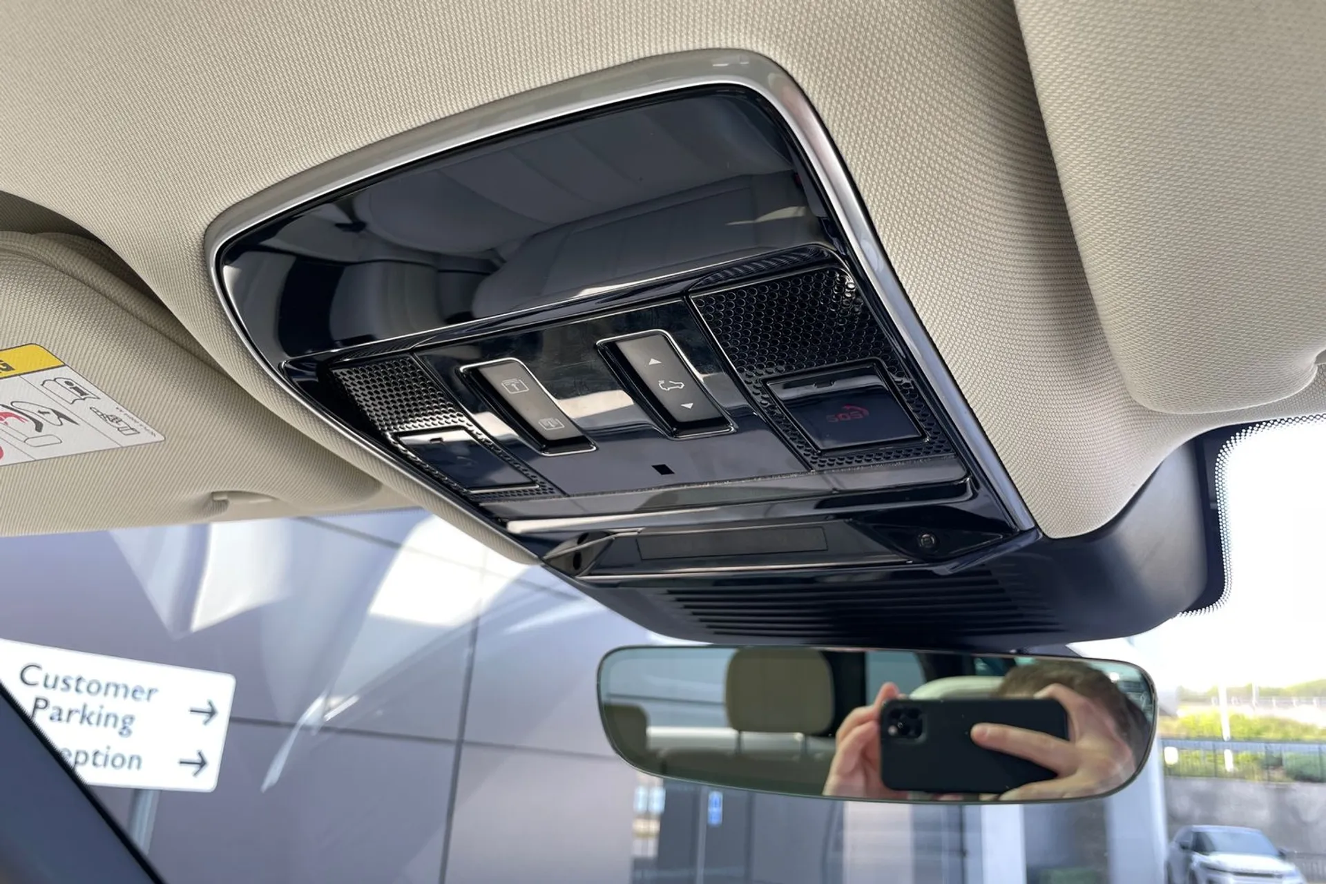 LAND ROVER RANGE ROVER thumbnail image number 57
