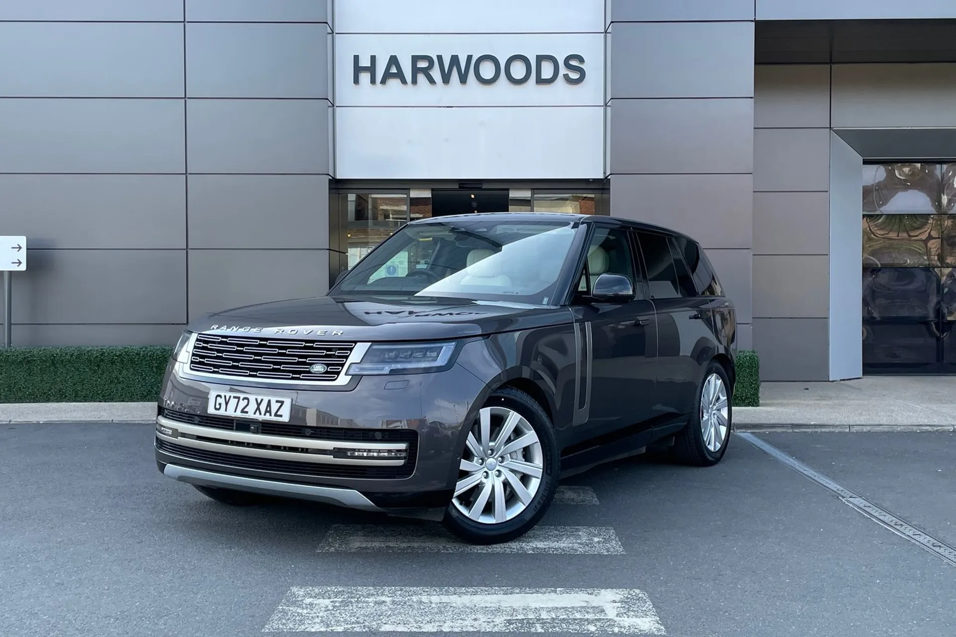 LAND ROVER RANGE ROVER thumbnail image number 18
