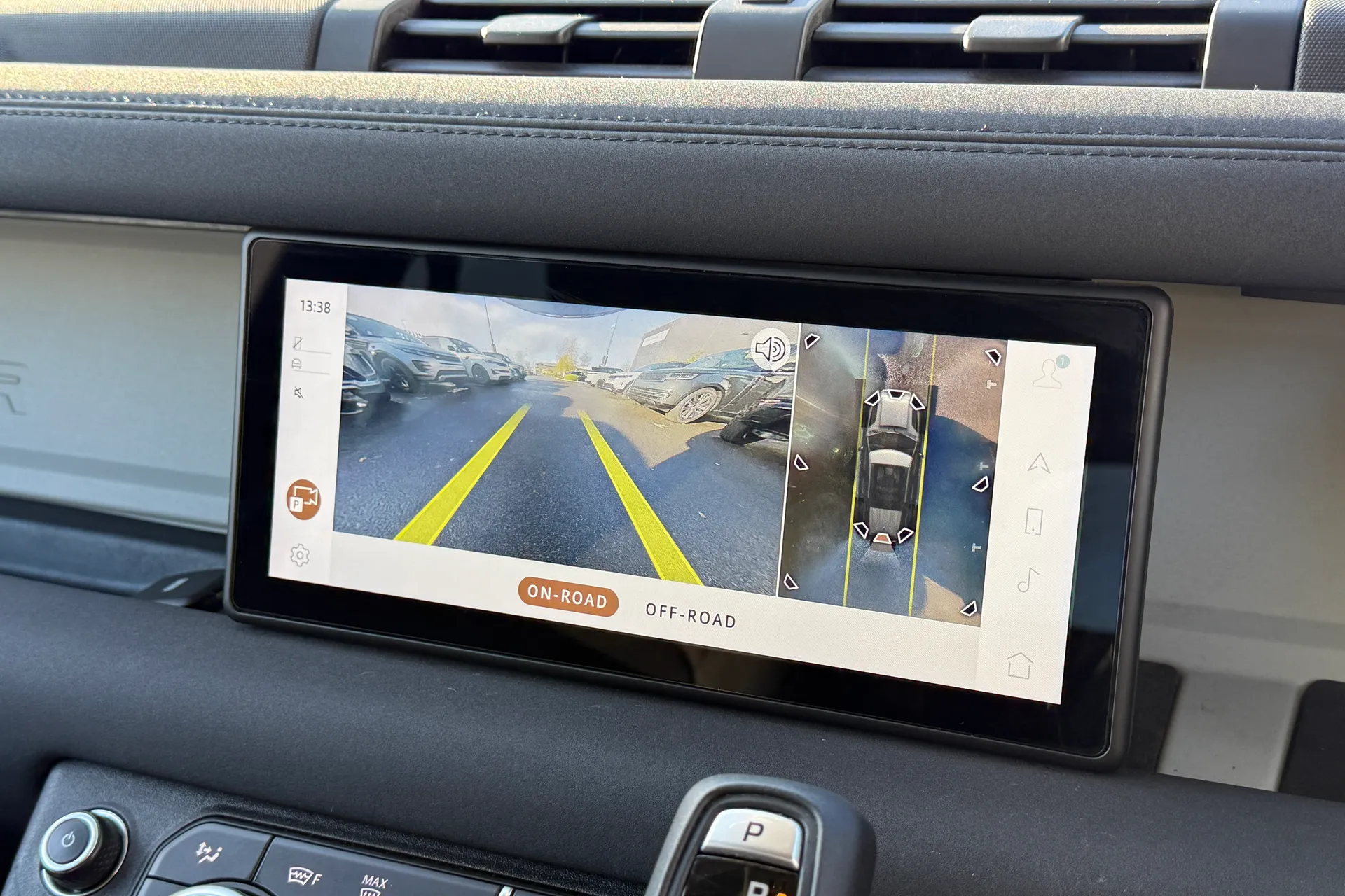 LAND ROVER Defender 110 thumbnail image number 9