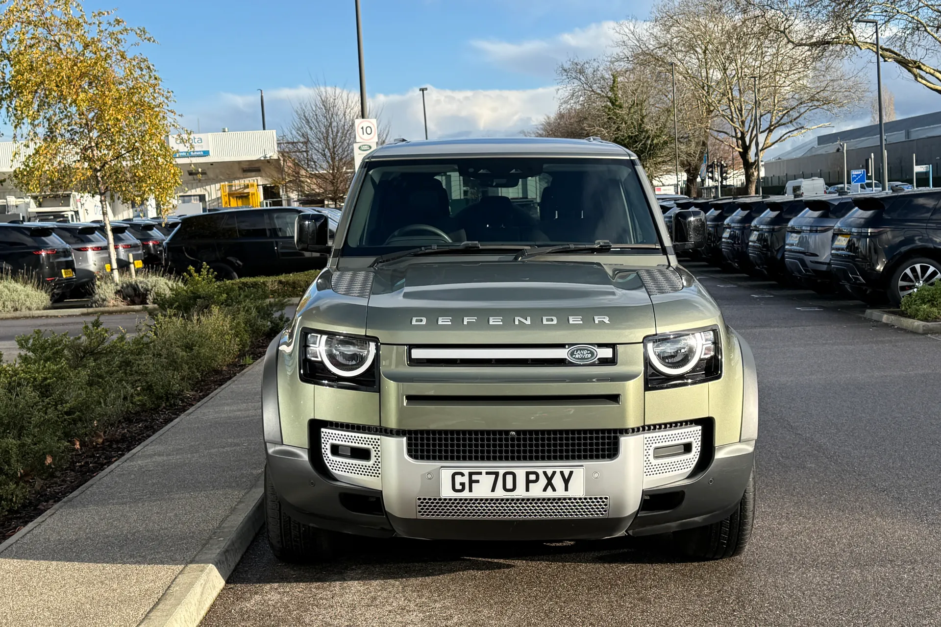 LAND ROVER Defender 110 thumbnail image number 17