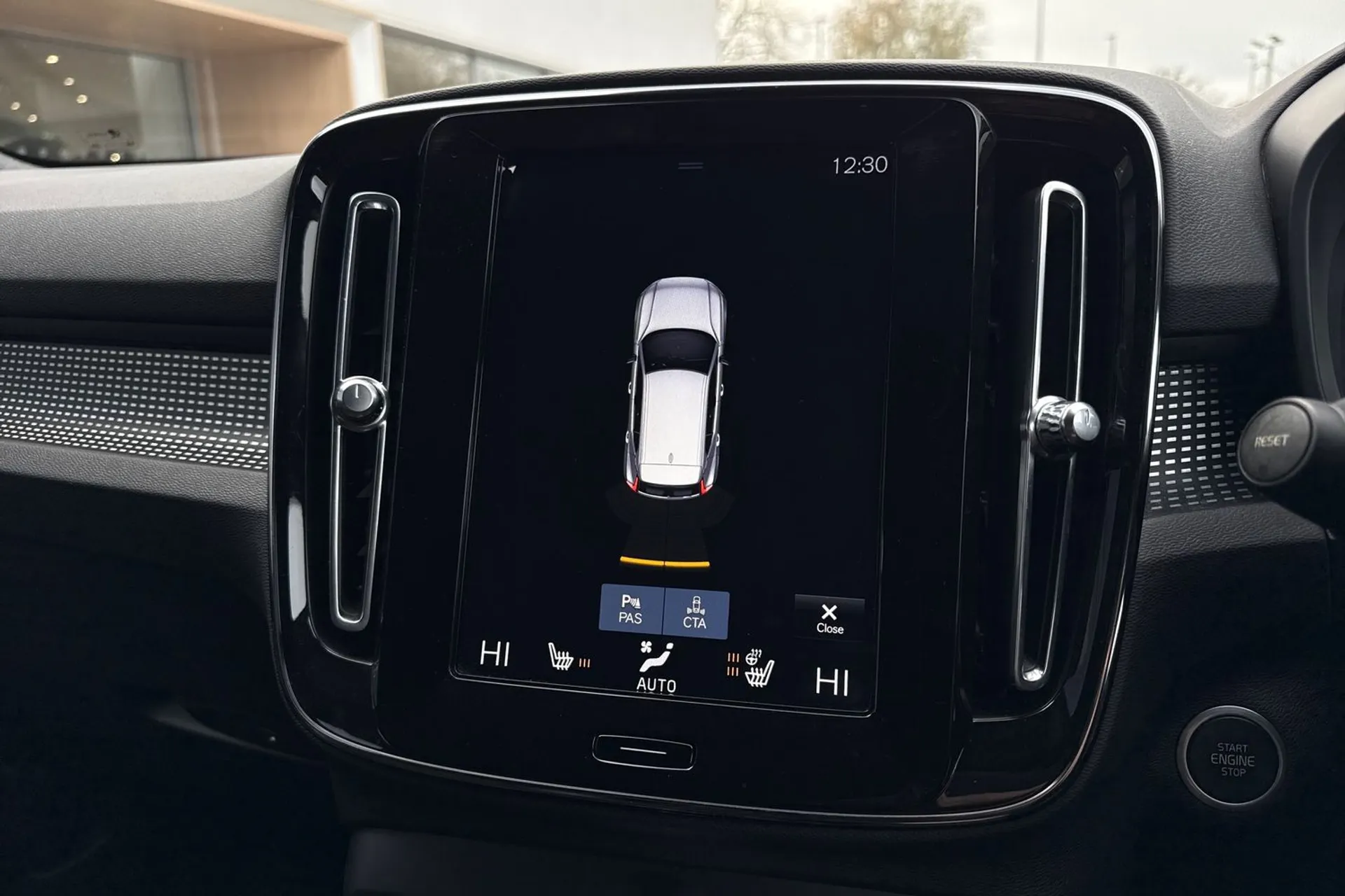 Volvo XC40 thumbnail image number 37