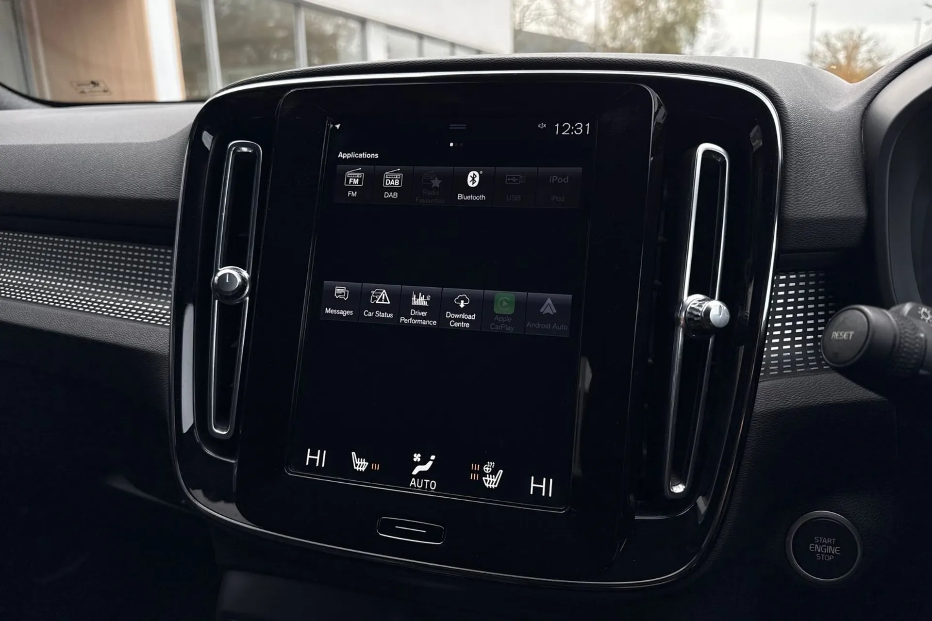 Volvo XC40 thumbnail image number 42