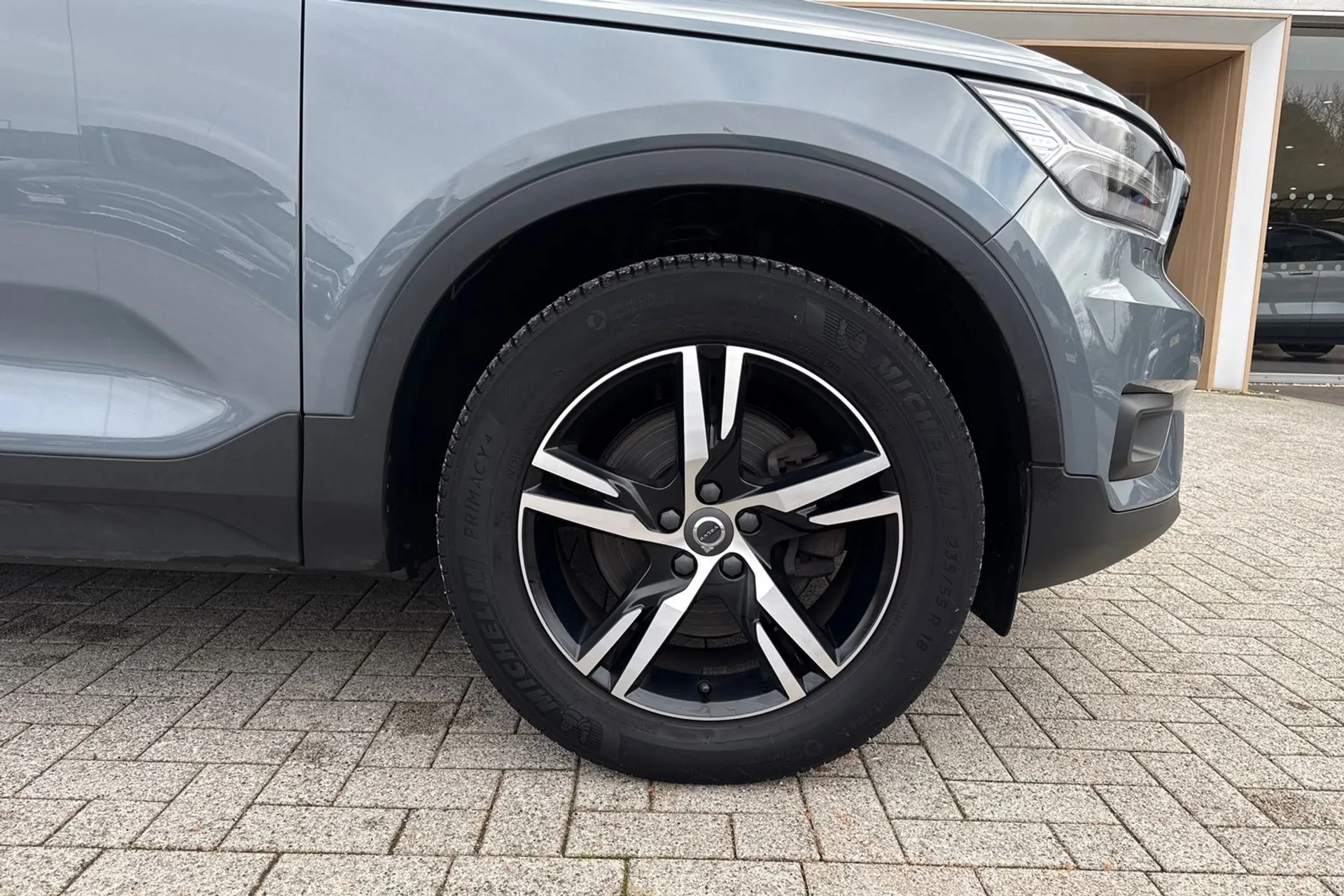 Volvo XC40 thumbnail image number 10