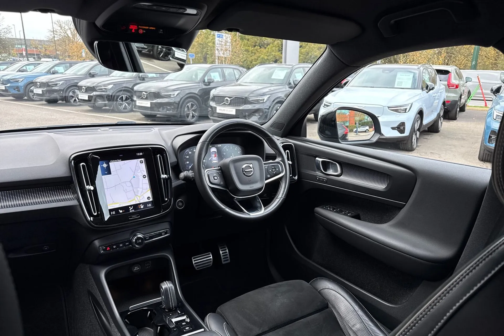 Volvo XC40 thumbnail image number 31