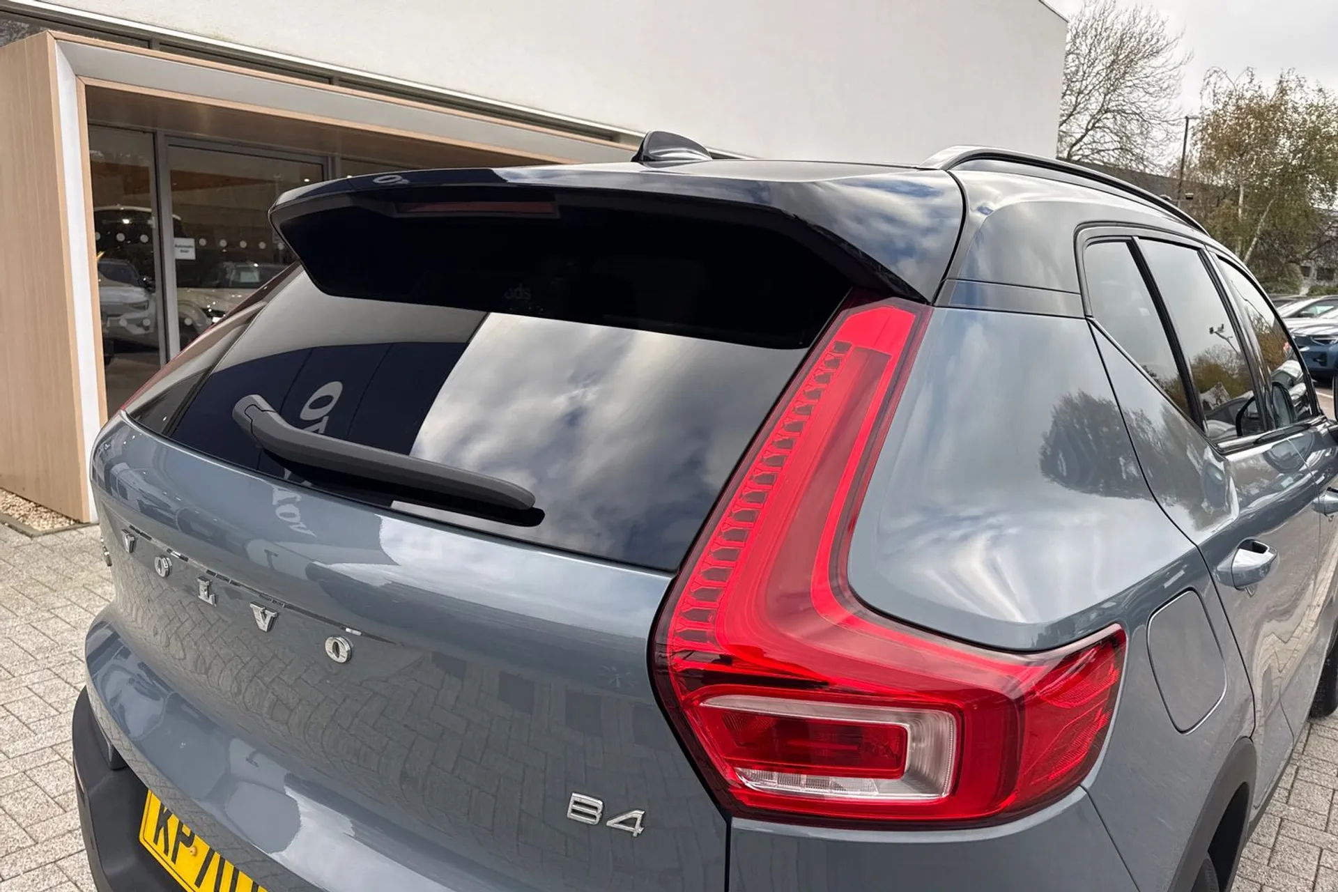 Volvo XC40 thumbnail image number 12