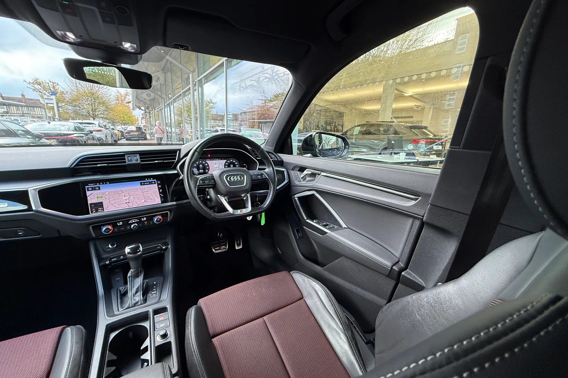 Audi Q3 thumbnail image number 44