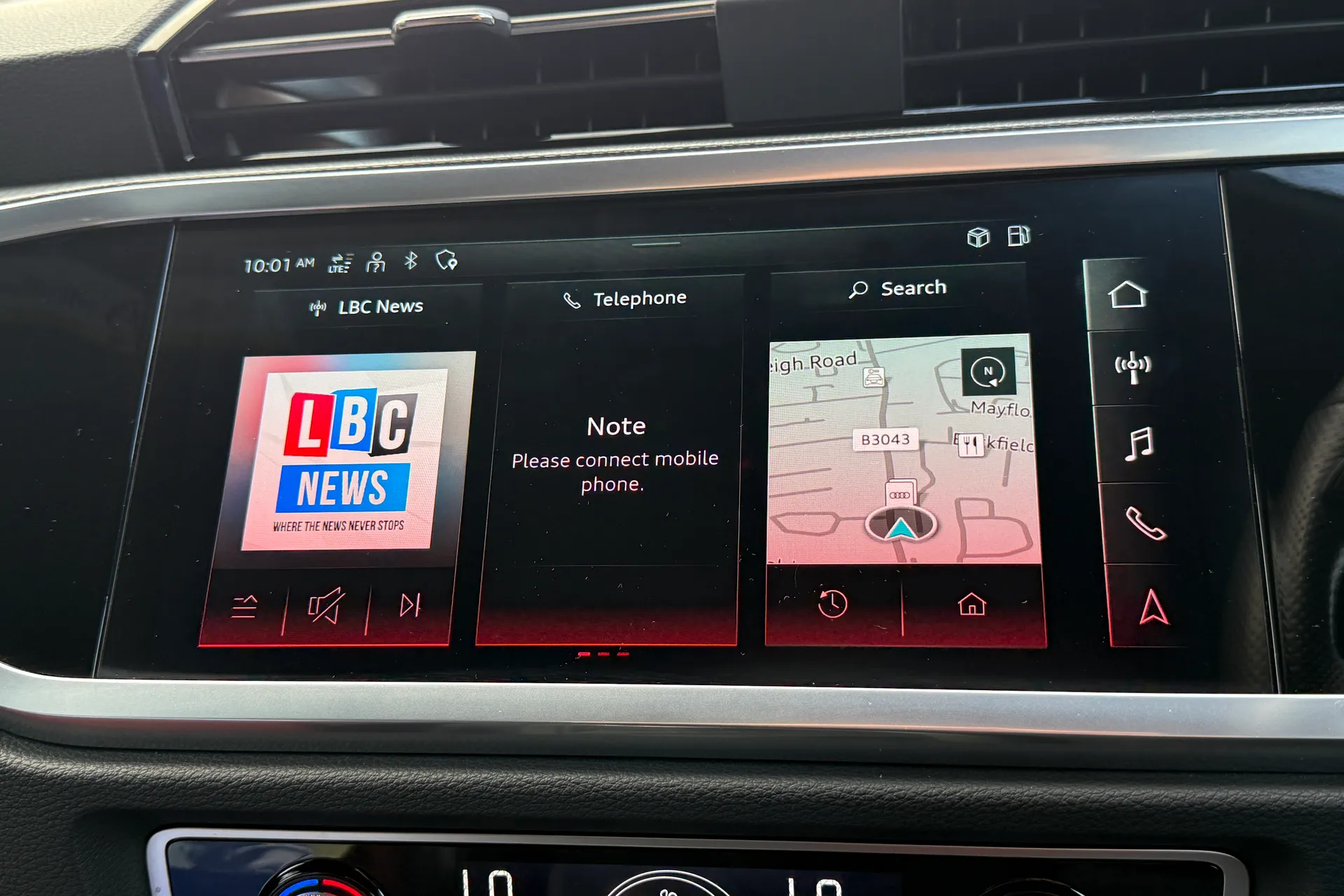 Audi Q3 thumbnail image number 23