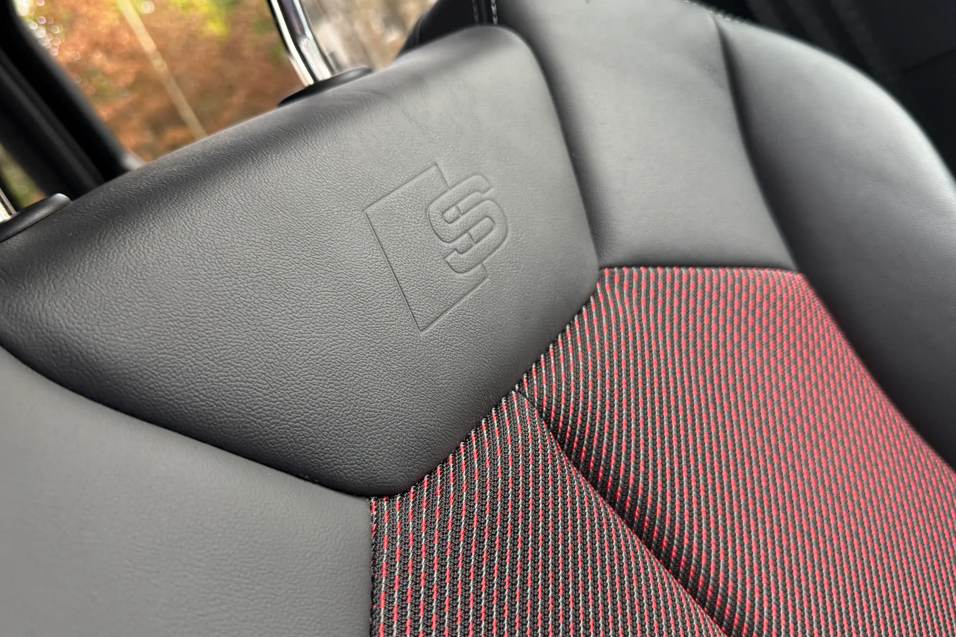 Audi Q3 thumbnail image number 33