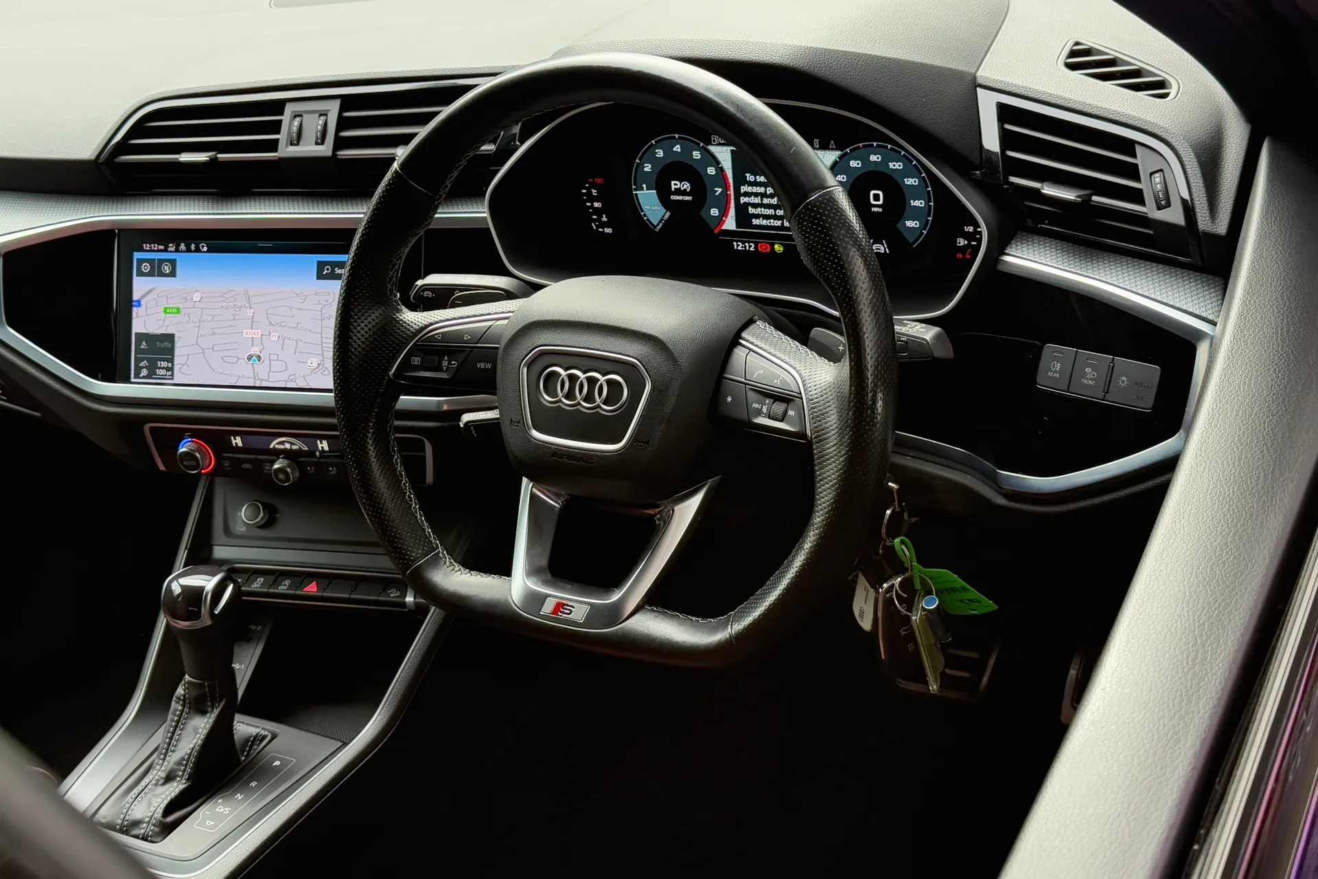 Audi Q3 thumbnail image number 30