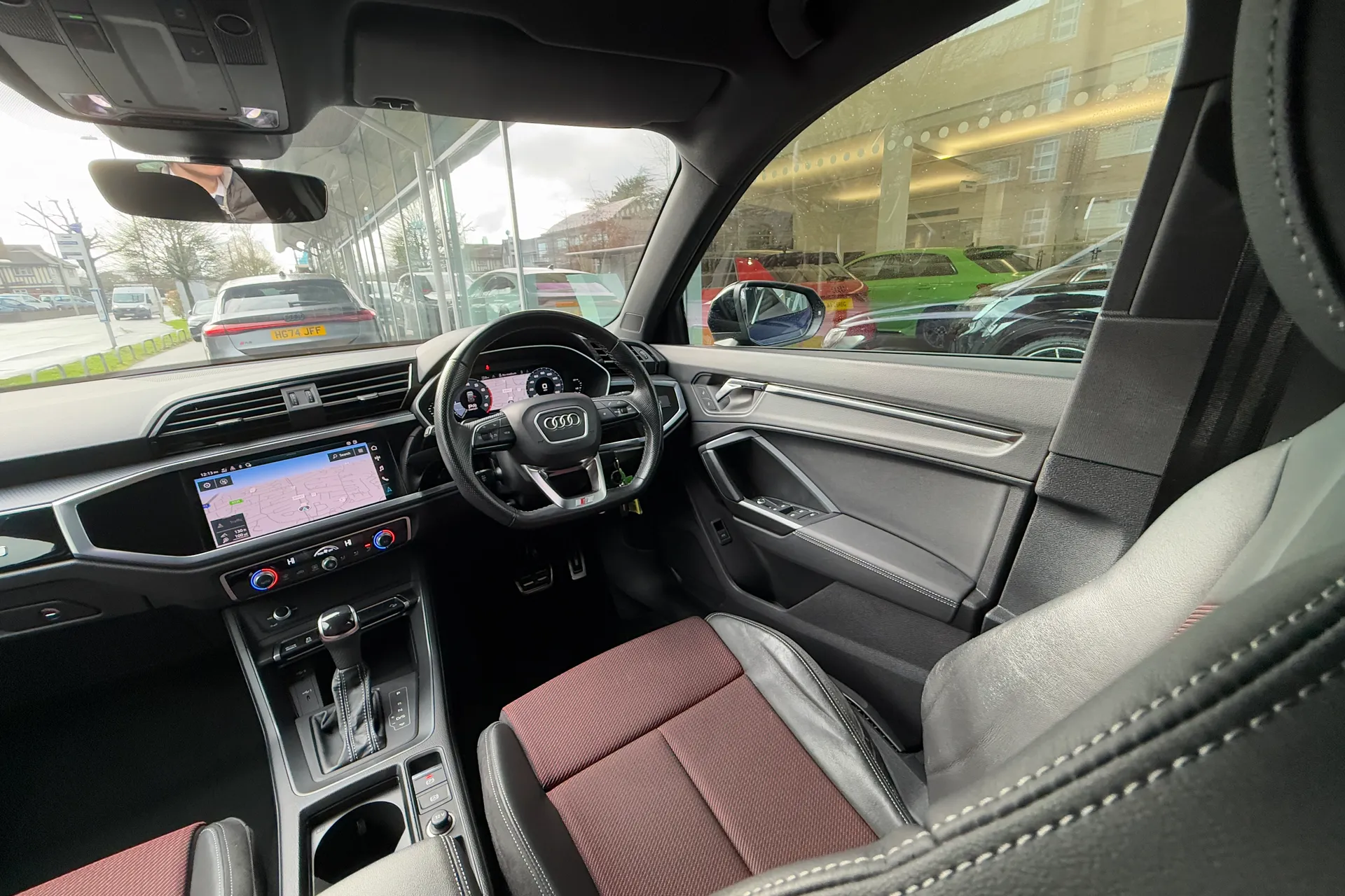 Audi Q3 thumbnail image number 37