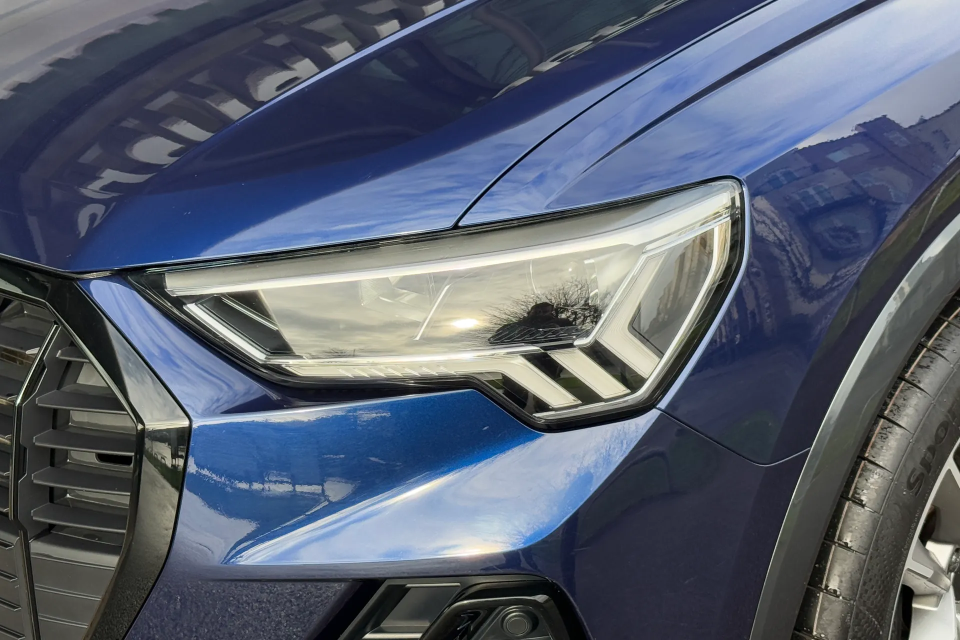 Audi Q3 thumbnail image number 48